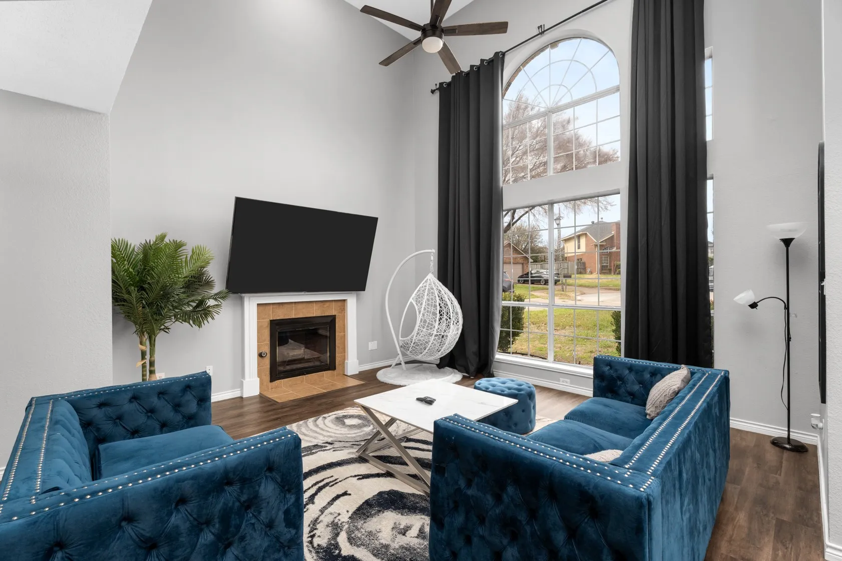 Single Family Residence For Sale in Dallas County , 2422 Whispering Cove Circle, Garland, Texas 75044, 3 Bedroom, 3 Bathroom, 2 Garage spaces, 2,158 Sqft, built in 1988, mls#21368895, Real Estate Agent in Garland, Homes For Sale in Dallas county, Homes For Sale in Garland, Realtor in Garland Texas, Real Estate Brokerage Independent Realty Texas, Luminita Cordes Realtor