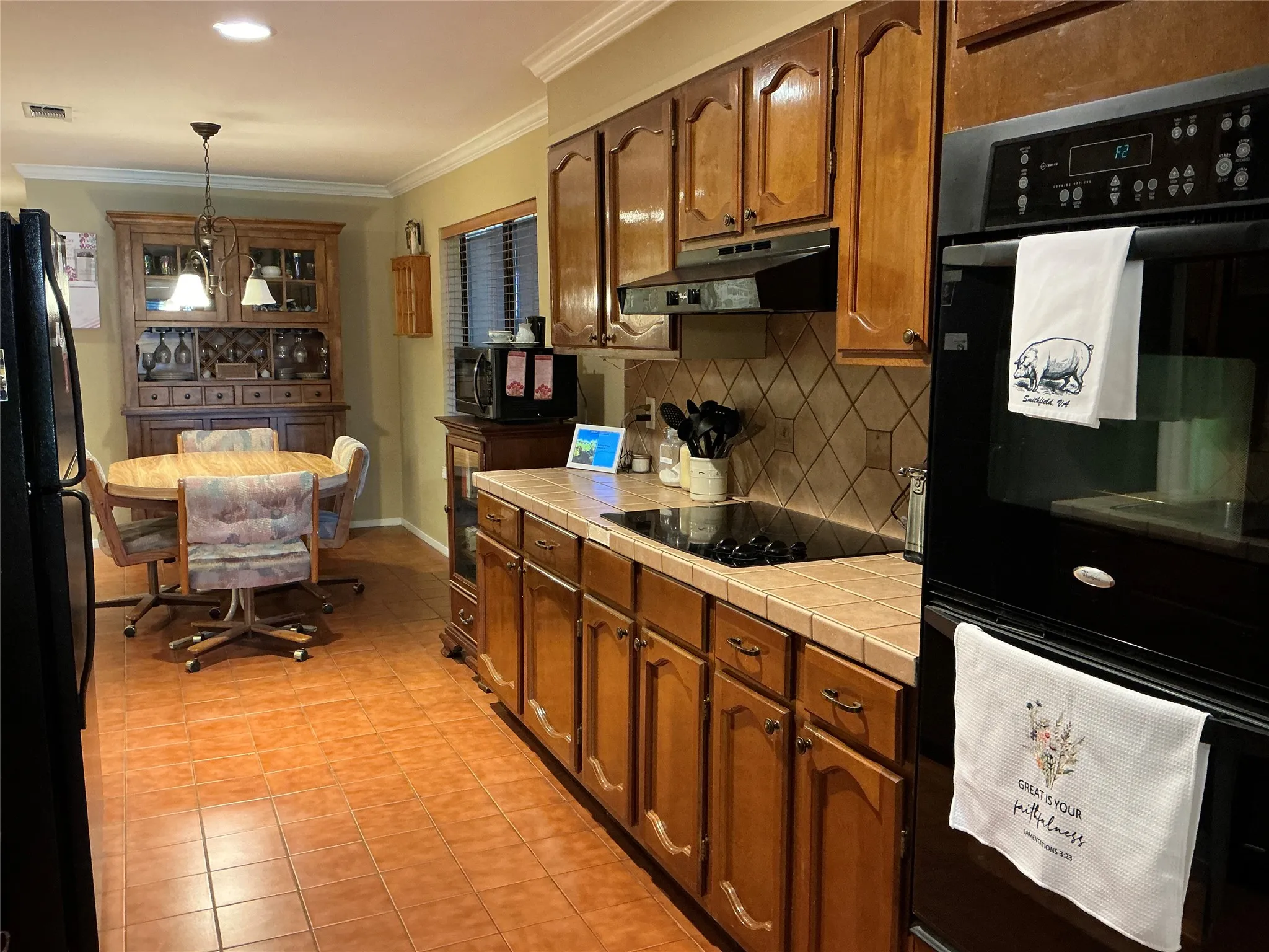 Single Family Residence For Sale in Brown County , 2802 Good Shepherd Drive, Brownwood, Texas 76801, 4 Bedroom, 4 Bathroom, Garage spaces, 3,111 Sqft, built in 1980, mls#21368139, Real Estate Agent in Brownwood, Homes For Sale in Brown county, Homes For Sale in Brownwood, Realtor in Brownwood Texas, Real Estate Brokerage Independent Realty Texas, Luminita Cordes Realtor