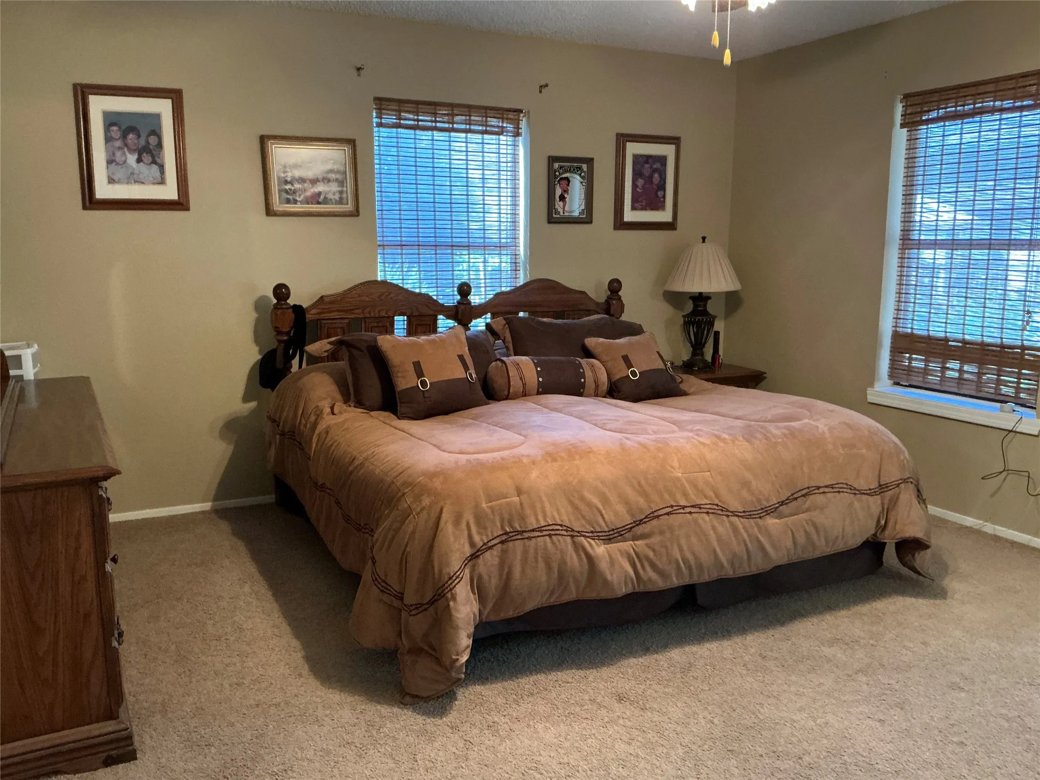 Single Family Residence For Sale in Brown County , 2802 Good Shepherd Drive, Brownwood, Texas 76801, 4 Bedroom, 4 Bathroom, Garage spaces, 3,111 Sqft, built in 1980, mls#21368139, Real Estate Agent in Brownwood, Homes For Sale in Brown county, Homes For Sale in Brownwood, Realtor in Brownwood Texas, Real Estate Brokerage Independent Realty Texas, Luminita Cordes Realtor