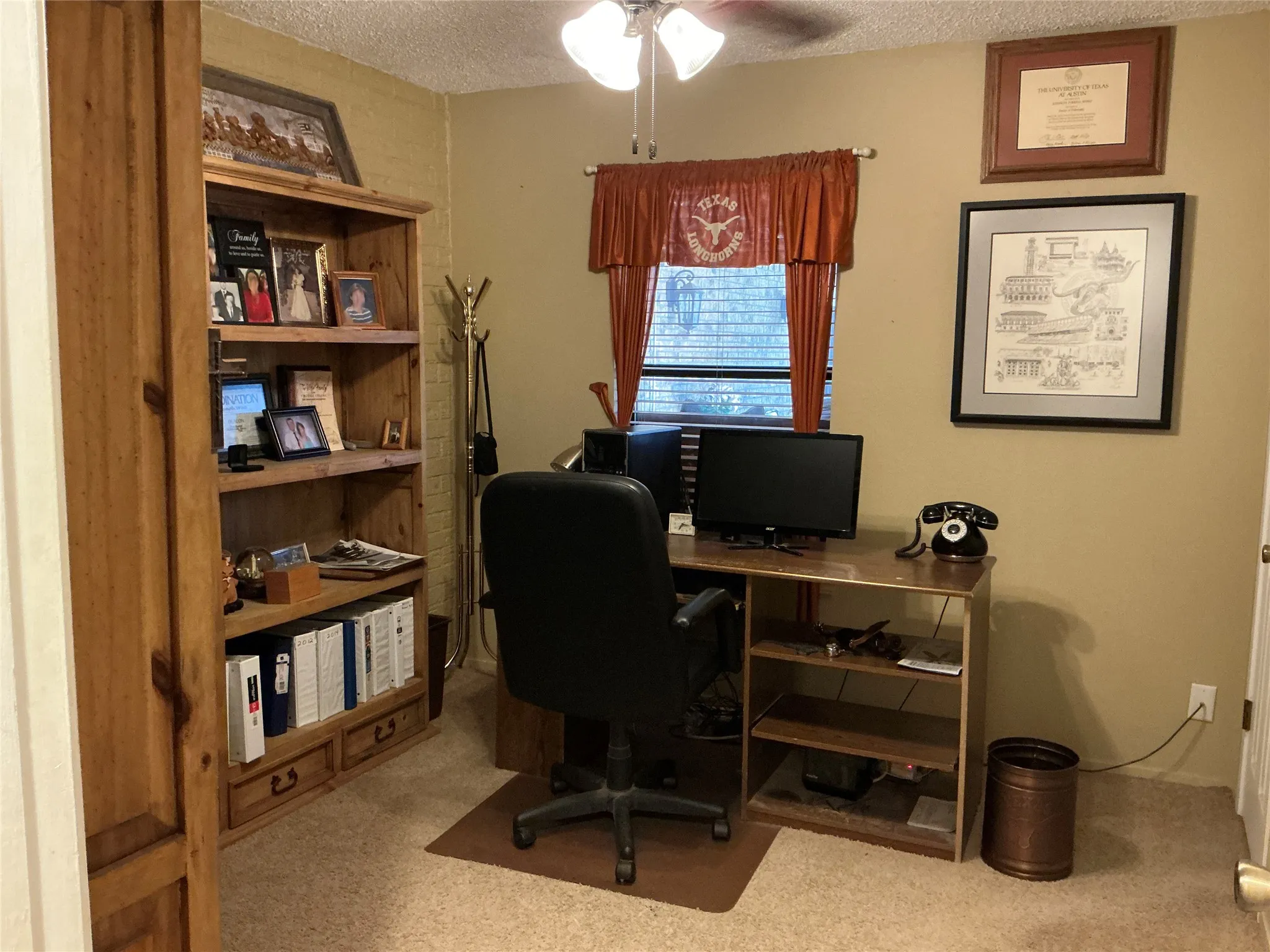 Single Family Residence For Sale in Brown County , 2802 Good Shepherd Drive, Brownwood, Texas 76801, 4 Bedroom, 4 Bathroom, Garage spaces, 3,111 Sqft, built in 1980, mls#21368139, Real Estate Agent in Brownwood, Homes For Sale in Brown county, Homes For Sale in Brownwood, Realtor in Brownwood Texas, Real Estate Brokerage Independent Realty Texas, Luminita Cordes Realtor