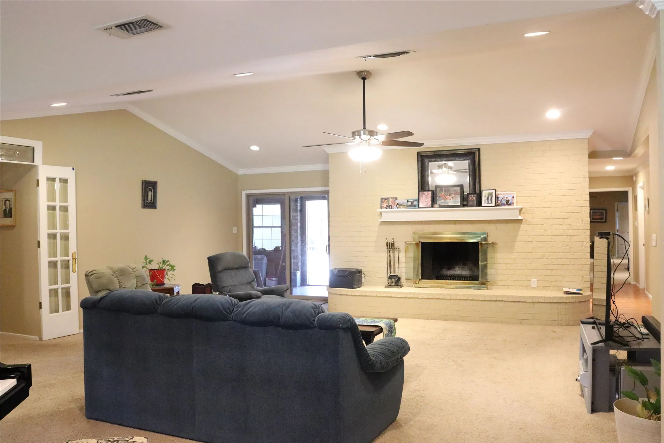 Single Family Residence For Sale in Brown County , 2802 Good Shepherd Drive, Brownwood, Texas 76801, 4 Bedroom, 4 Bathroom, Garage spaces, 3,111 Sqft, built in 1980, mls#21368139, Real Estate Agent in Brownwood, Homes For Sale in Brown county, Homes For Sale in Brownwood, Realtor in Brownwood Texas, Real Estate Brokerage Independent Realty Texas, Luminita Cordes Realtor