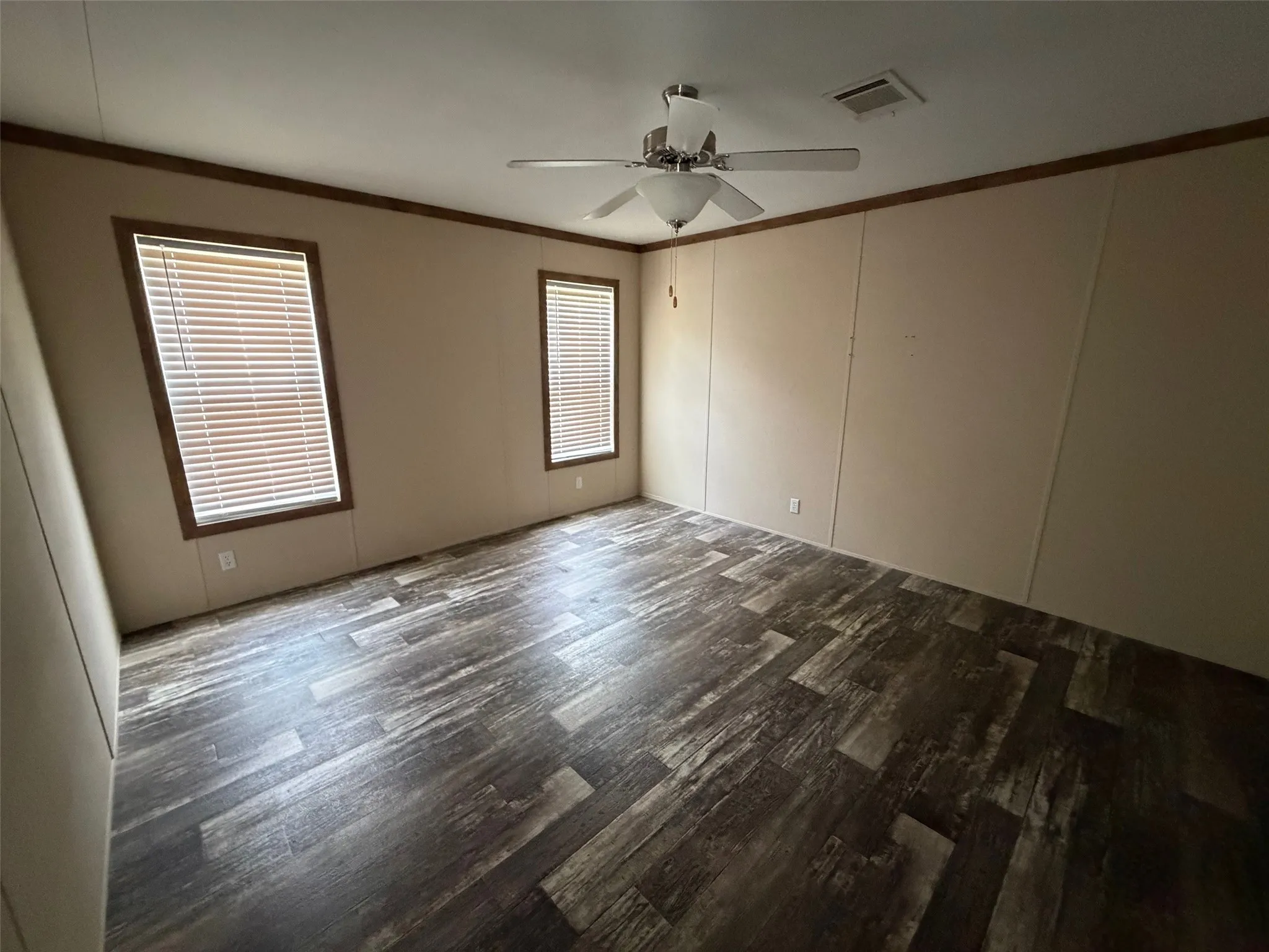 Mobile Home For Sale in Hood County , 5619 Arkansas Trail, Granbury, Texas 76048, 3 Bedroom, 2 Bathroom, Garage spaces, 1,920 Sqft, built in 2021, mls#21368902, Real Estate Agent in Granbury, Homes For Sale in Hood county, Homes For Sale in Granbury, Realtor in Granbury Texas, Real Estate Brokerage Independent Realty Texas, Luminita Cordes Realtor