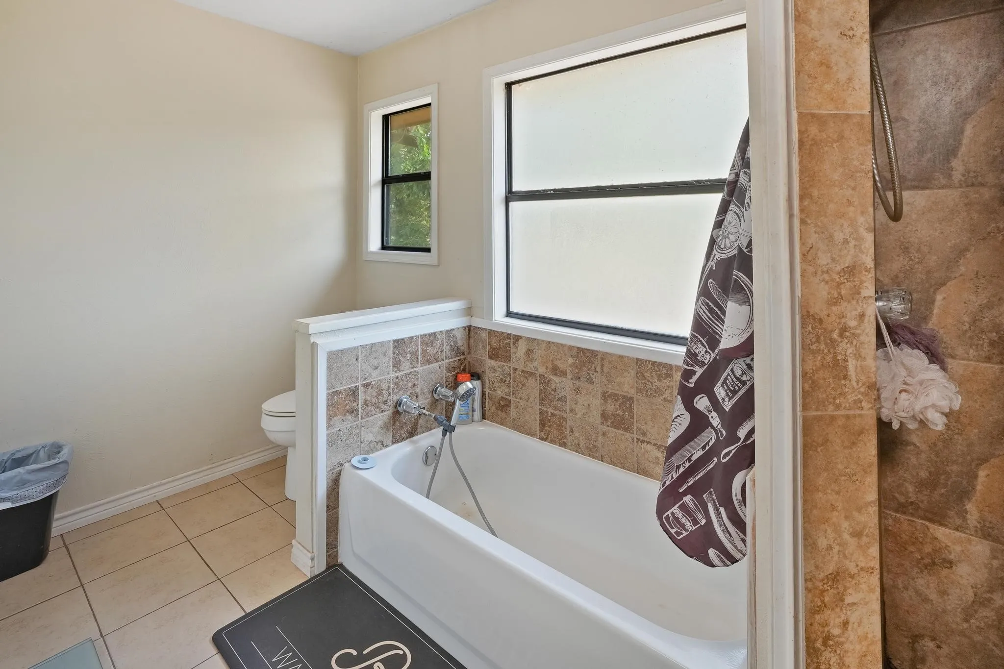 Single Family Residence For Sale in Leon County , 3861 State Highway 75 S, Centerville, Texas 75833, 4 Bedroom, 2 Bathroom, Garage spaces, 2,304 Sqft, built in 2006, mls#21368908, Real Estate Agent in Centerville, Homes For Sale in Leon county, Homes For Sale in Centerville, Realtor in Centerville Texas, Real Estate Brokerage Independent Realty Texas, Luminita Cordes Realtor