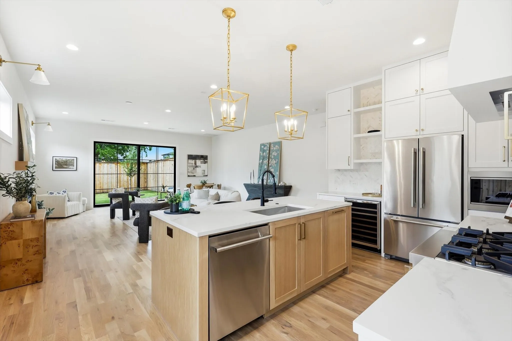 Single Family Residence For Sale in Dallas County , 4614 Hopkins Avenue, Dallas, Texas 75209, 3 Bedroom, 3 Bathroom, 2 Garage spaces, 2,466 Sqft, built in 2026, mls#21368905, Real Estate Agent in Dallas, Homes For Sale in Dallas county, Homes For Sale in Dallas, Realtor in Dallas Texas, Real Estate Brokerage Independent Realty Texas, Luminita Cordes Realtor