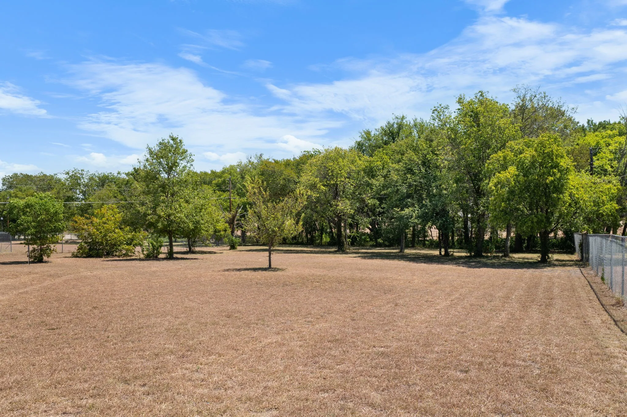 Single Family Residence For Sale in Mc Lennan County , 162 Warren Road, Lorena, Texas 76655, 3 Bedroom, 2 Bathroom, 2 Garage spaces, 1,625 Sqft, built in 1993, mls#21368877, Real Estate Agent in Lorena, Homes For Sale in Mc Lennan county, Homes For Sale in Lorena, Realtor in Lorena Texas, Real Estate Brokerage Independent Realty Texas, Luminita Cordes Realtor