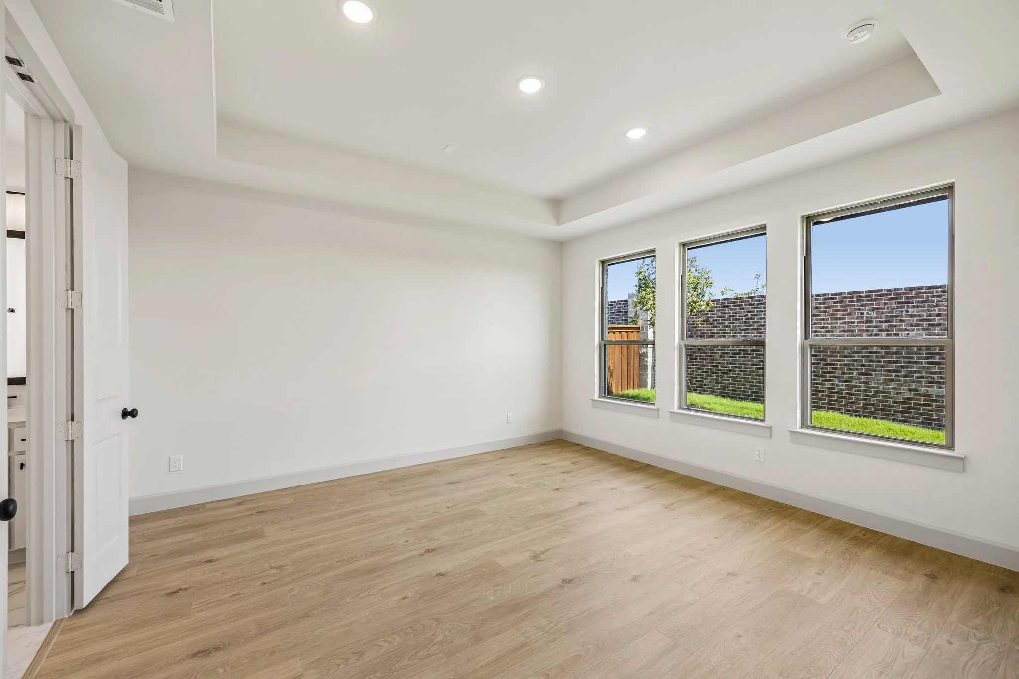 You'll find a peaceful and relaxing owner's retreat in this fantastic home!