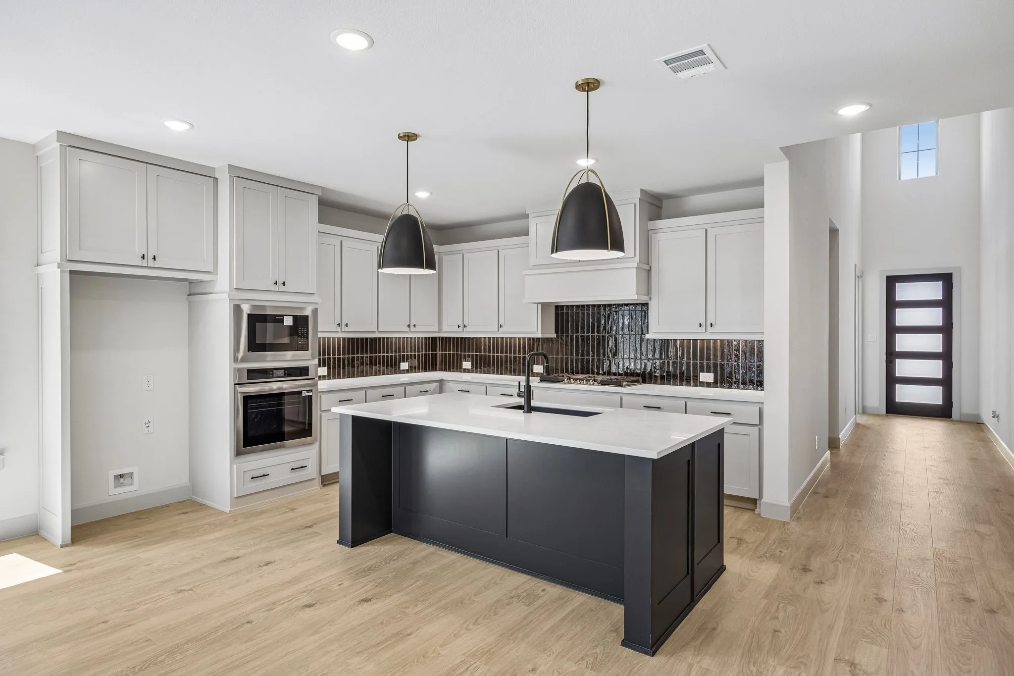 Featuring outstanding storage and prep space, the chef in the family will fall in love with this dream kitchen!