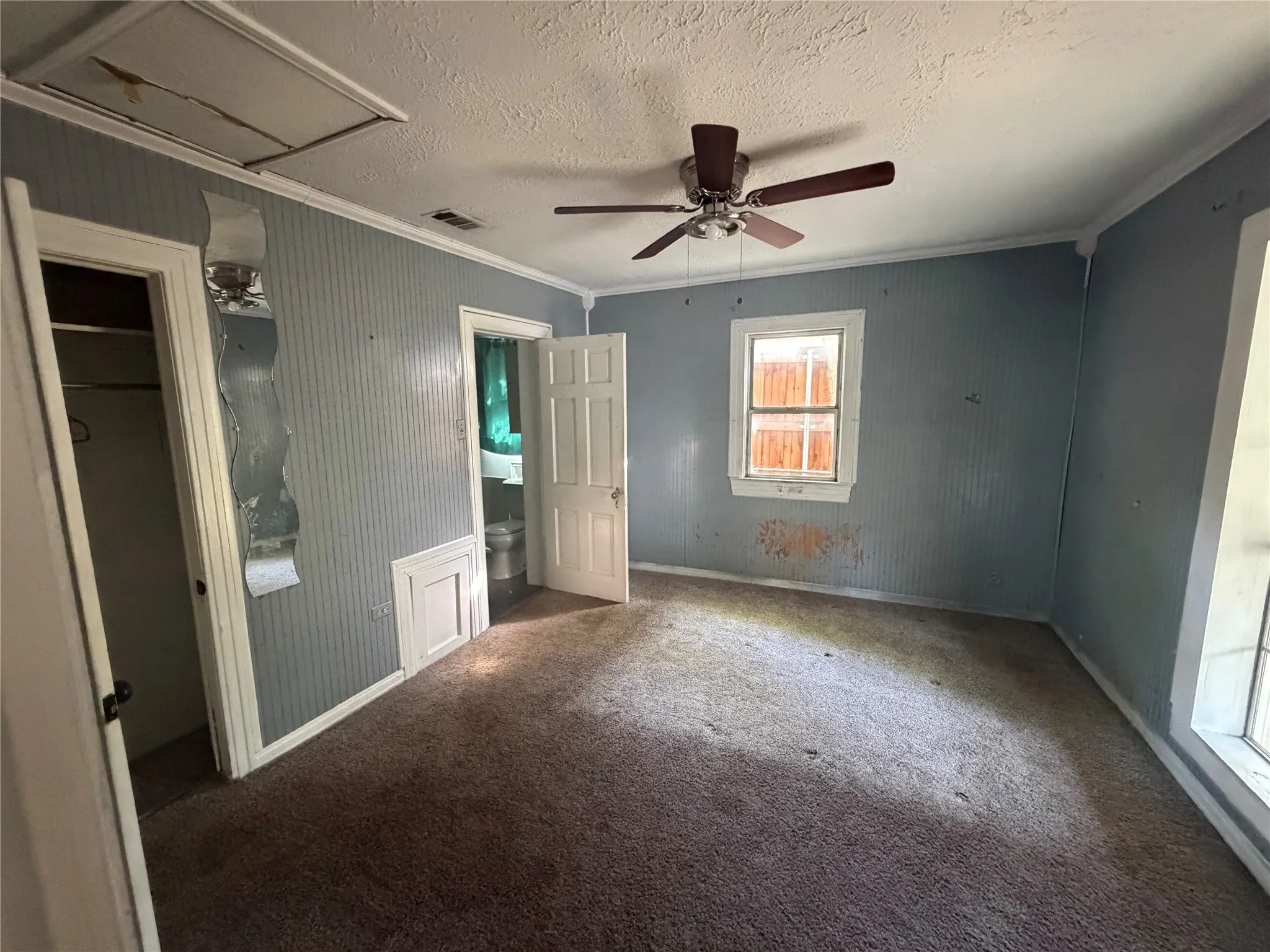 Single Family Residence For Sale in Dallas County , 2409 W Amherst Avenue, Dallas, Texas 75235, 3 Bedroom, 2 Bathroom, Garage spaces, 1,200 Sqft, built in 1940, mls#21368913, Real Estate Agent in Dallas, Homes For Sale in Dallas county, Homes For Sale in Dallas, Realtor in Dallas Texas, Real Estate Brokerage Independent Realty Texas, Luminita Cordes Realtor