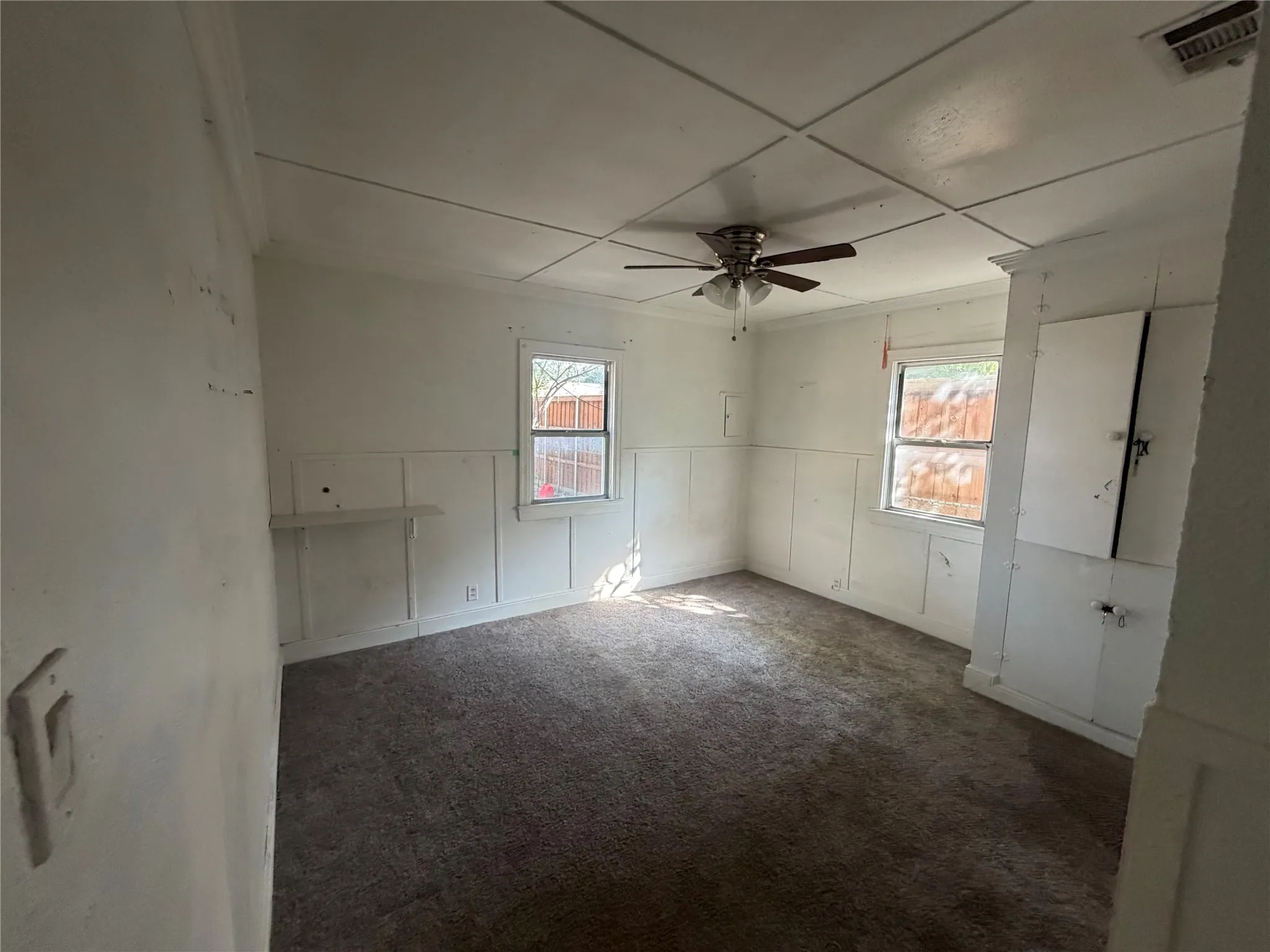Single Family Residence For Sale in Dallas County , 2409 W Amherst Avenue, Dallas, Texas 75235, 3 Bedroom, 2 Bathroom, Garage spaces, 1,200 Sqft, built in 1940, mls#21368913, Real Estate Agent in Dallas, Homes For Sale in Dallas county, Homes For Sale in Dallas, Realtor in Dallas Texas, Real Estate Brokerage Independent Realty Texas, Luminita Cordes Realtor