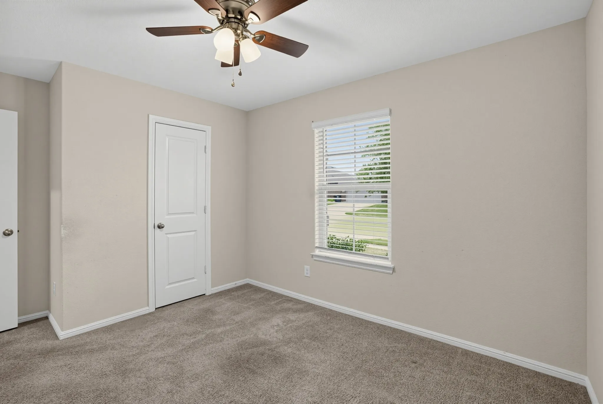 Single Family Residence For Rent in Johnson County , 807 Wolf Creek Drive, Cleburne, Texas 76033, 4 Bedroom, 2 Bathroom, 2 Garage spaces, 1,885 Sqft, built in 2022, mls#21368937, Real Estate Agent in Cleburne, Homes For Rent in Johnson county, Homes For Rent in Cleburne, Realtor in Cleburne Texas, Real Estate Brokerage Independent Realty Texas, Luminita Cordes Realtor