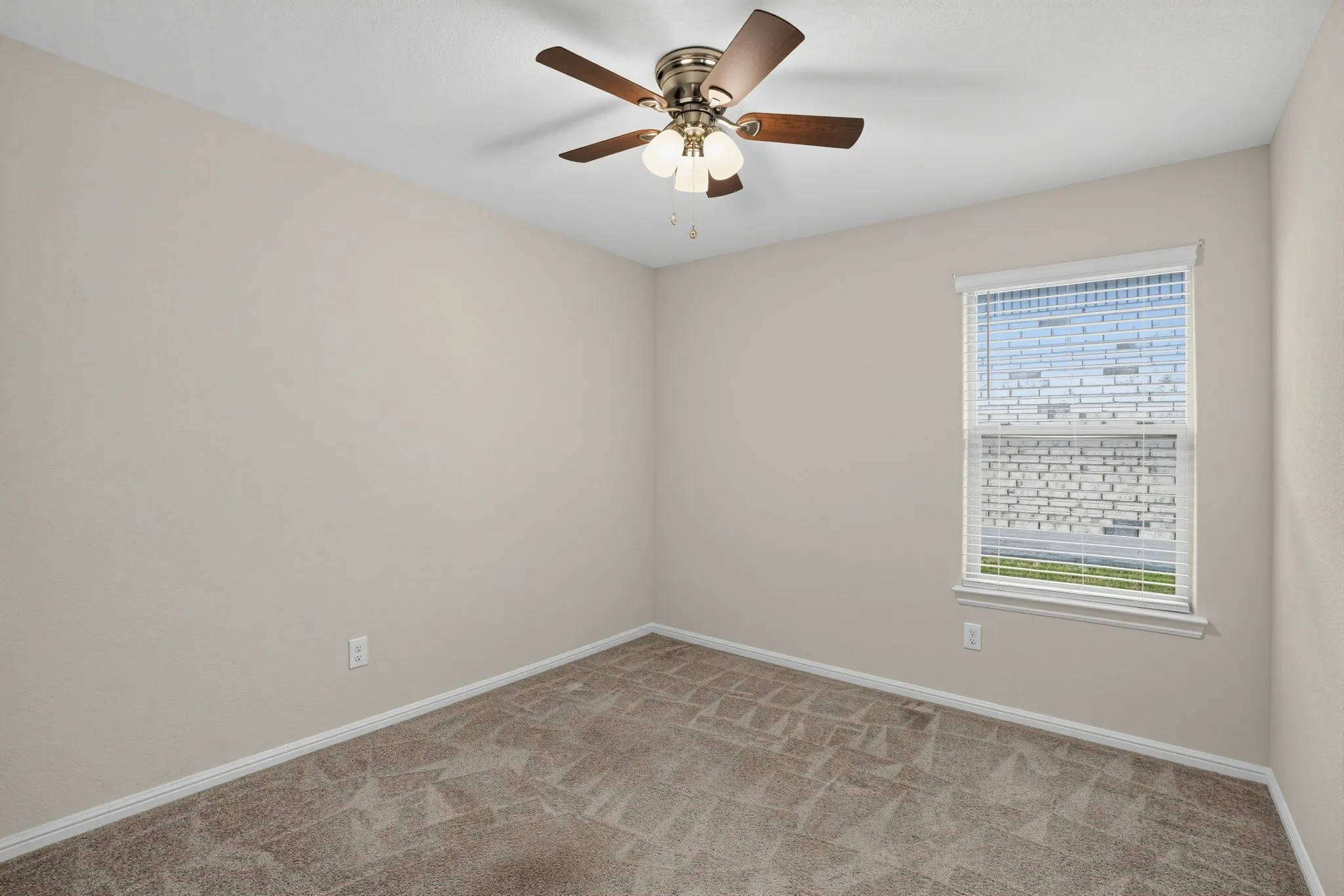 Single Family Residence For Rent in Johnson County , 807 Wolf Creek Drive, Cleburne, Texas 76033, 4 Bedroom, 2 Bathroom, 2 Garage spaces, 1,885 Sqft, built in 2022, mls#21368937, Real Estate Agent in Cleburne, Homes For Rent in Johnson county, Homes For Rent in Cleburne, Realtor in Cleburne Texas, Real Estate Brokerage Independent Realty Texas, Luminita Cordes Realtor