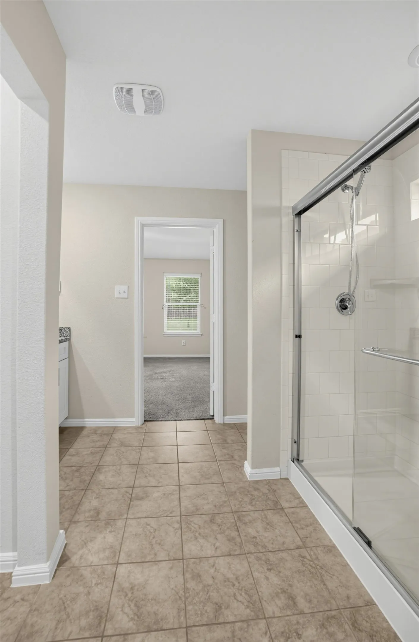 Single Family Residence For Rent in Johnson County , 807 Wolf Creek Drive, Cleburne, Texas 76033, 4 Bedroom, 2 Bathroom, 2 Garage spaces, 1,885 Sqft, built in 2022, mls#21368937, Real Estate Agent in Cleburne, Homes For Rent in Johnson county, Homes For Rent in Cleburne, Realtor in Cleburne Texas, Real Estate Brokerage Independent Realty Texas, Luminita Cordes Realtor