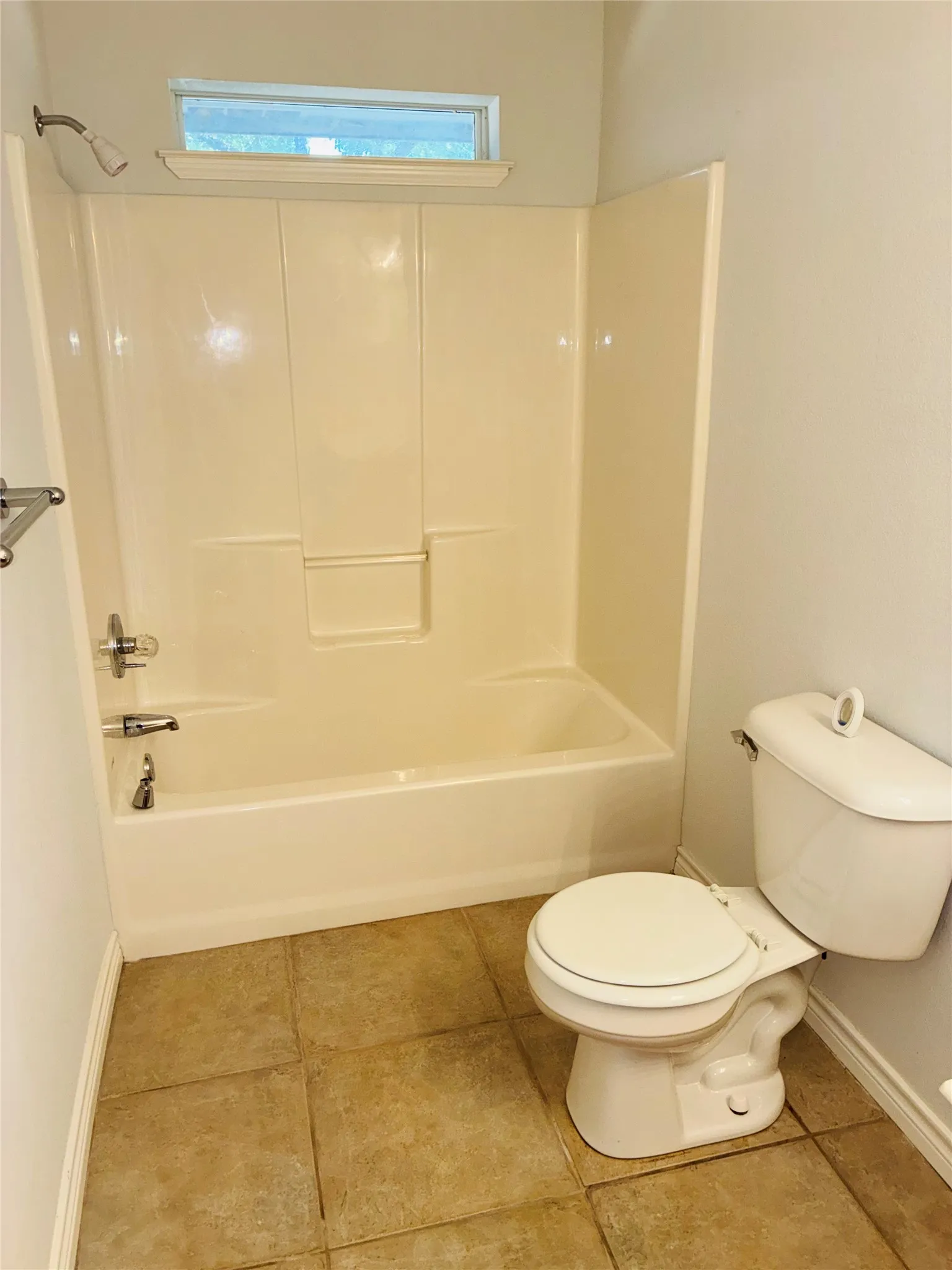 Single Family Residence For Sale in Hood County , 6703 Lejeune Court, Granbury, Texas 76049, 3 Bedroom, 2 Bathroom, 2 Garage spaces, 1,892 Sqft, built in 1999, mls#21368778, Real Estate Agent in Granbury, Homes For Sale in Hood county, Homes For Sale in Granbury, Realtor in Granbury Texas, Real Estate Brokerage Independent Realty Texas, Luminita Cordes Realtor