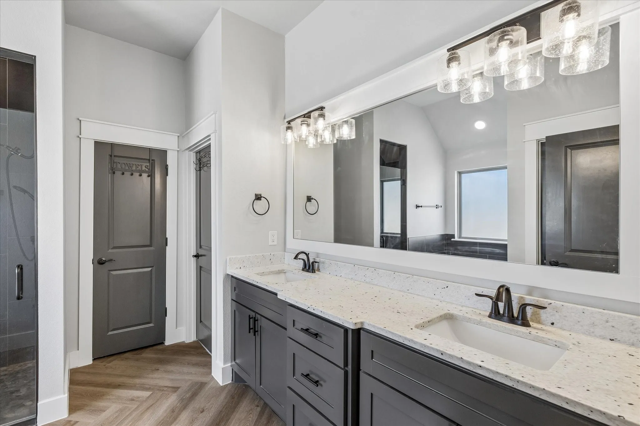 Single Family Residence For Sale in Parker County , 10020 Valley Oak Court, Springtown, Texas 76082, 5 Bedroom, 2 Bathroom, 2 Garage spaces, 2,384 Sqft, built in 2023, mls#21367364, Real Estate Agent in Springtown, Homes For Sale in Parker county, Homes For Sale in Springtown, Realtor in Springtown Texas, Real Estate Brokerage Independent Realty Texas, Luminita Cordes Realtor