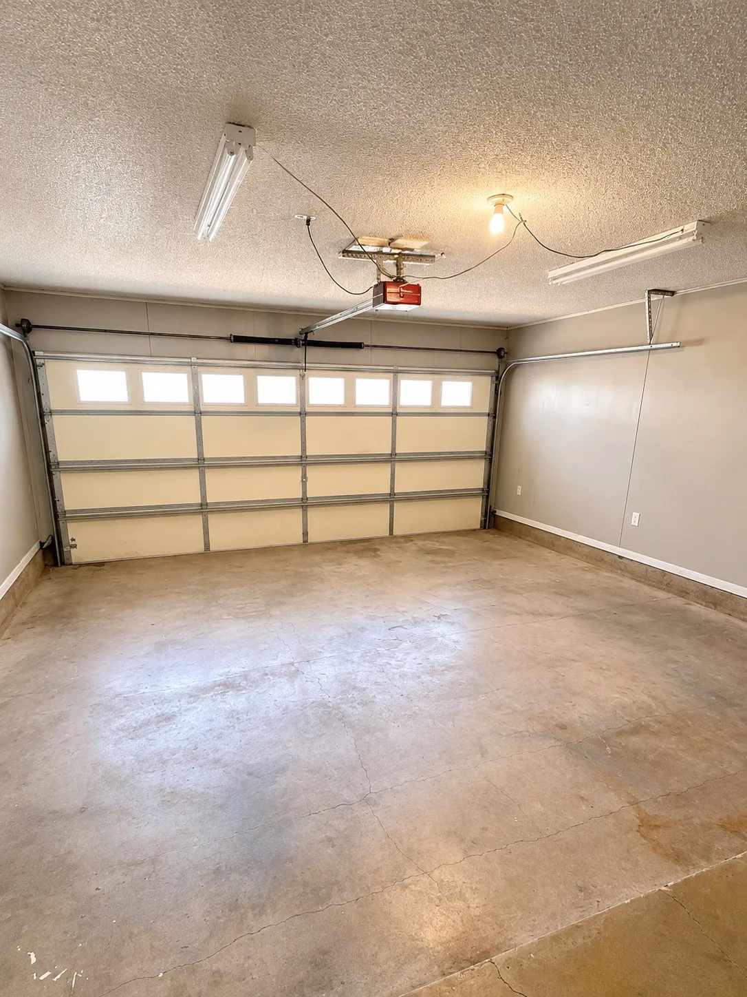 Single Family Residence For Rent in Taylor County , 2026 Marsalis Drive, Abilene, Texas 79603, 3 Bedroom, 2 Bathroom, 2 Garage spaces, 1,438 Sqft, built in 1976, mls#21368067, Real Estate Agent in Abilene, Homes For Rent in Taylor county, Homes For Rent in Abilene, Realtor in Abilene Texas, Real Estate Brokerage Independent Realty Texas, Luminita Cordes Realtor