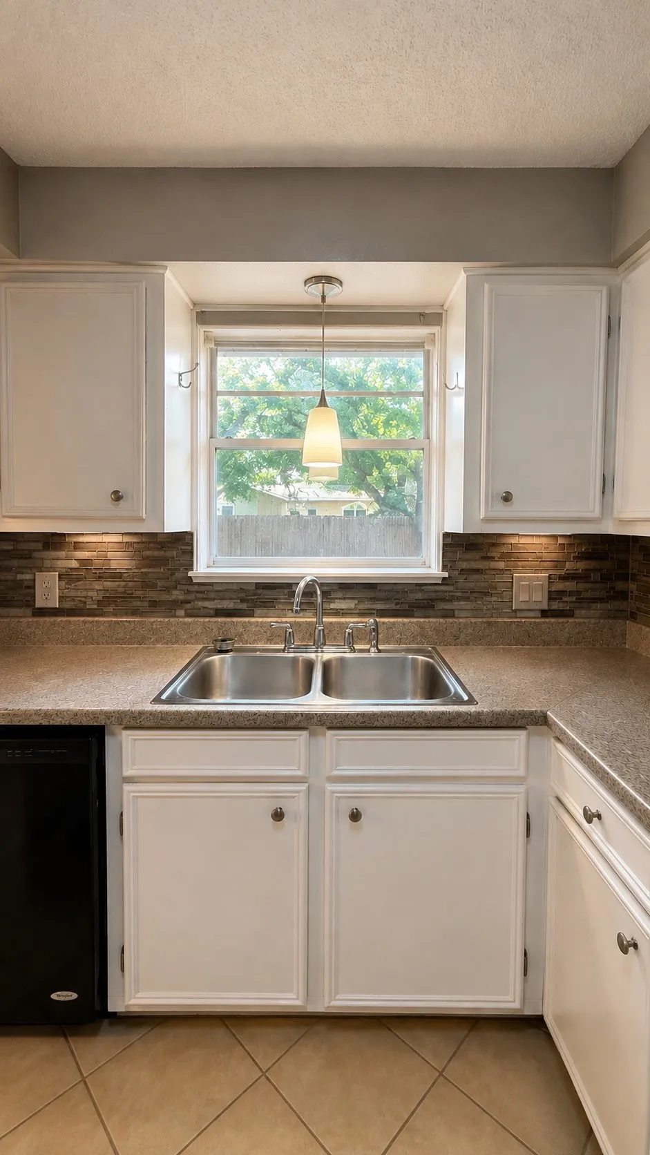 Single Family Residence For Rent in Taylor County , 2026 Marsalis Drive, Abilene, Texas 79603, 3 Bedroom, 2 Bathroom, 2 Garage spaces, 1,438 Sqft, built in 1976, mls#21368067, Real Estate Agent in Abilene, Homes For Rent in Taylor county, Homes For Rent in Abilene, Realtor in Abilene Texas, Real Estate Brokerage Independent Realty Texas, Luminita Cordes Realtor
