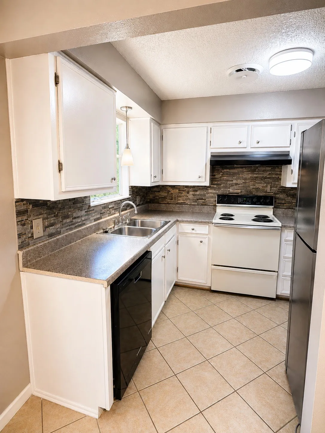 Single Family Residence For Rent in Taylor County , 2026 Marsalis Drive, Abilene, Texas 79603, 3 Bedroom, 2 Bathroom, 2 Garage spaces, 1,438 Sqft, built in 1976, mls#21368067, Real Estate Agent in Abilene, Homes For Rent in Taylor county, Homes For Rent in Abilene, Realtor in Abilene Texas, Real Estate Brokerage Independent Realty Texas, Luminita Cordes Realtor