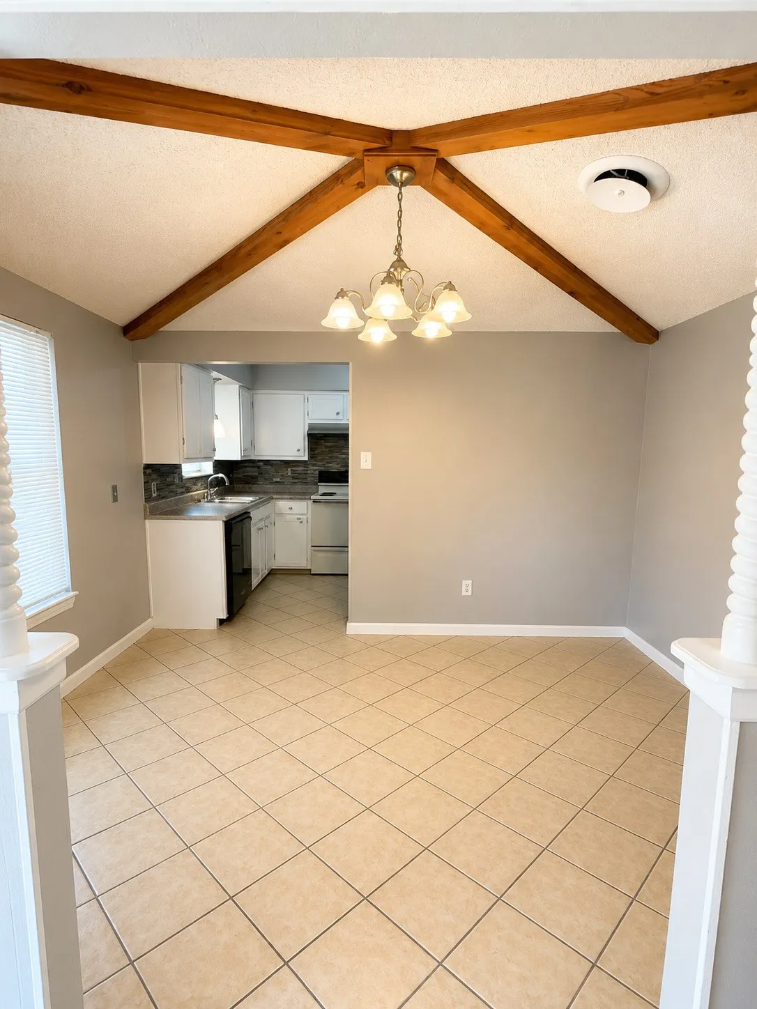 Single Family Residence For Rent in Taylor County , 2026 Marsalis Drive, Abilene, Texas 79603, 3 Bedroom, 2 Bathroom, 2 Garage spaces, 1,438 Sqft, built in 1976, mls#21368067, Real Estate Agent in Abilene, Homes For Rent in Taylor county, Homes For Rent in Abilene, Realtor in Abilene Texas, Real Estate Brokerage Independent Realty Texas, Luminita Cordes Realtor