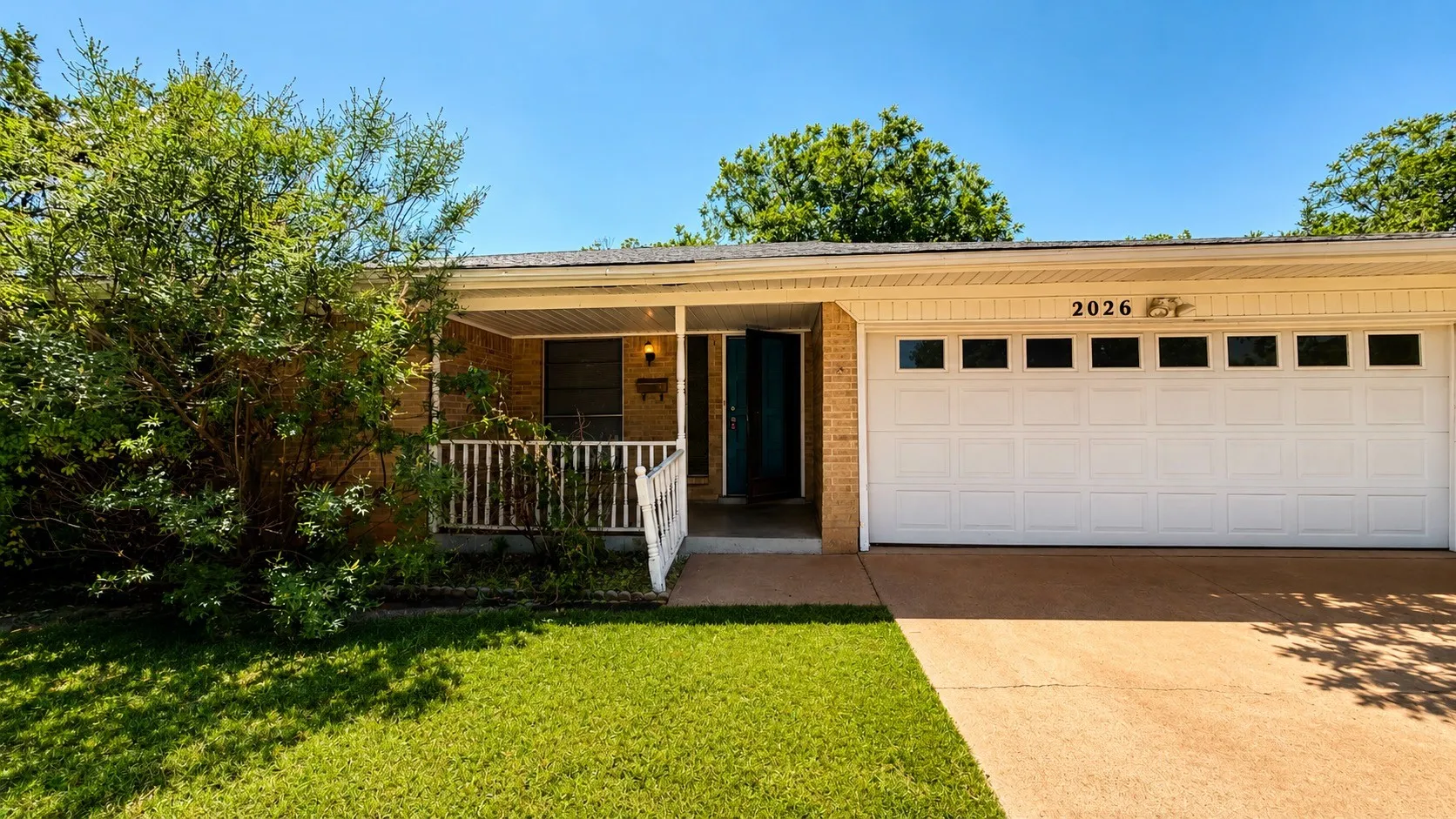 Single Family Residence For Rent in Taylor County , 2026 Marsalis Drive, Abilene, Texas 79603, 3 Bedroom, 2 Bathroom, 2 Garage spaces, 1,438 Sqft, built in 1976, mls#21368067, Real Estate Agent in Abilene, Homes For Rent in Taylor county, Homes For Rent in Abilene, Realtor in Abilene Texas, Real Estate Brokerage Independent Realty Texas, Luminita Cordes Realtor