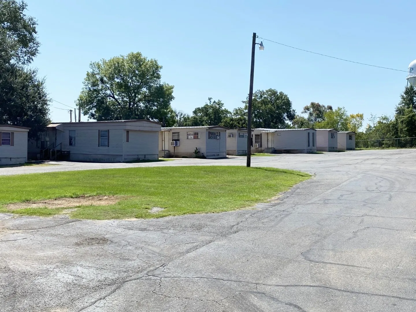 For Sale in Titus County , 815 W 16th, Mt Pleasant, Texas 75455, 38 Bedroom, 21 Bathroom, Garage spaces, 0 Sqft, built in 1986, mls#21368949, Real Estate Agent in Mt Pleasant, Homes For Sale in Titus county, Homes For Sale in Mt Pleasant, Realtor in Mt Pleasant Texas, Real Estate Brokerage Independent Realty Texas, Luminita Cordes Realtor