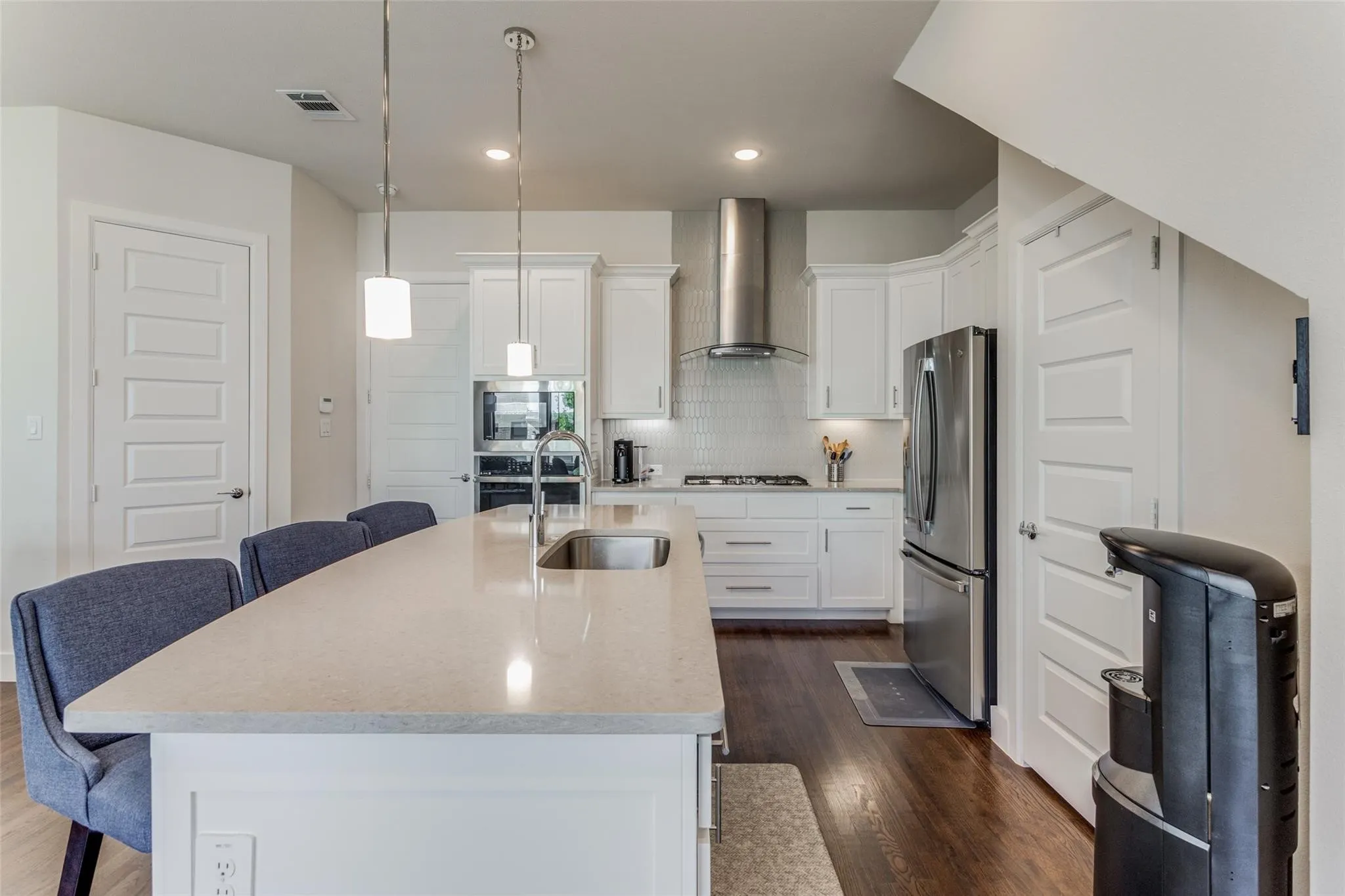 Single Family Residence For Rent in Collin County , 8052 Zeppos Drive, Plano, Texas 75024, 3 Bedroom, 4 Bathroom, 2 Garage spaces, 1,892 Sqft, built in 2021, mls#21368882, Real Estate Agent in Plano, Homes For Rent in Collin county, Homes For Rent in Plano, Realtor in Plano Texas, Real Estate Brokerage Independent Realty Texas, Luminita Cordes Realtor
