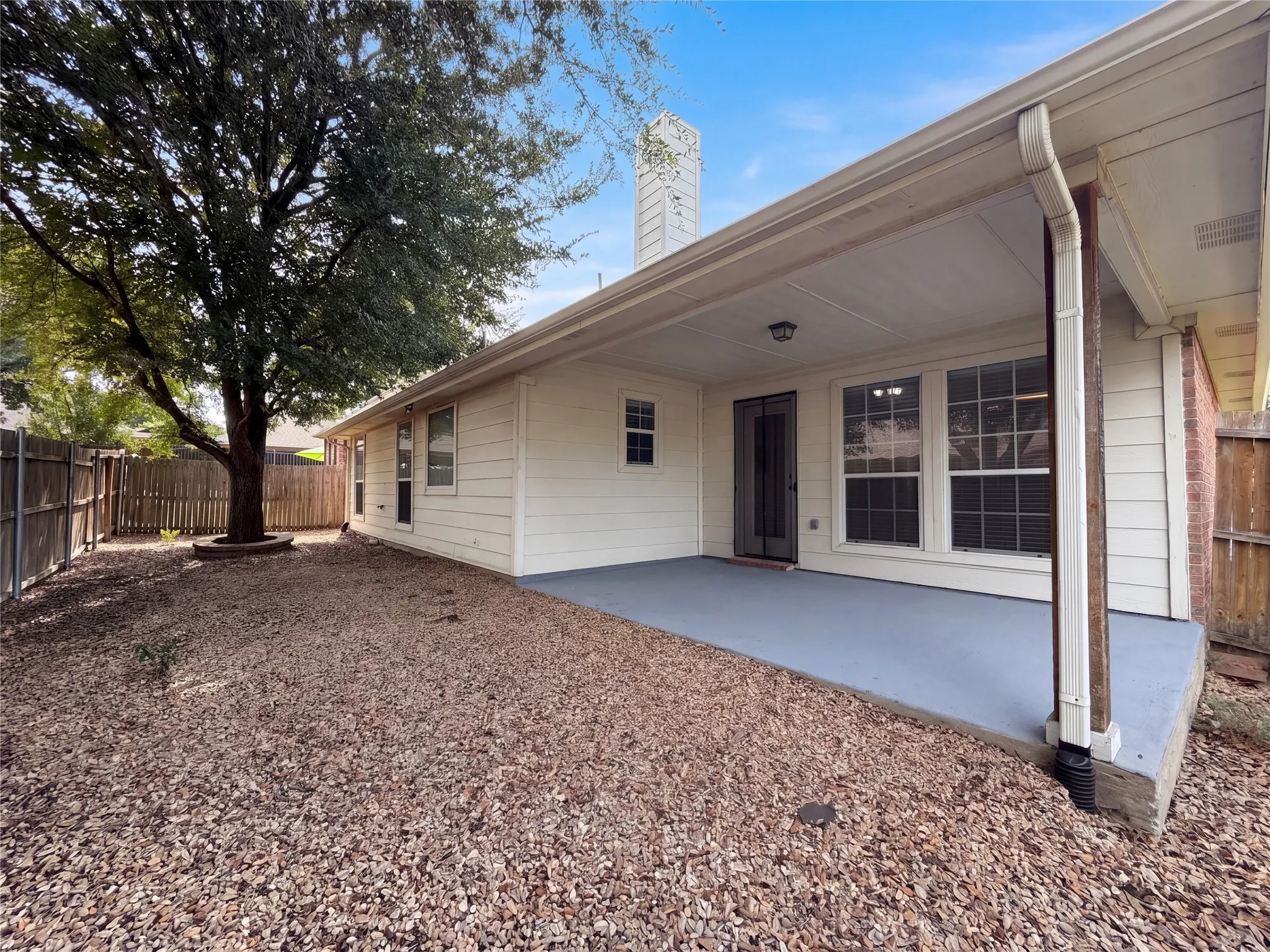 Single Family Residence For Sale in Collin County , 8404 Blacktail Trail, Mc Kinney, Texas 75070, 4 Bedroom, 2 Bathroom, 2 Garage spaces, 2,405 Sqft, built in 2003, mls#21368962, Real Estate Agent in Mc Kinney, Homes For Sale in Collin county, Homes For Sale in Mc Kinney, Realtor in Mc Kinney Texas, Real Estate Brokerage Independent Realty Texas, Luminita Cordes Realtor