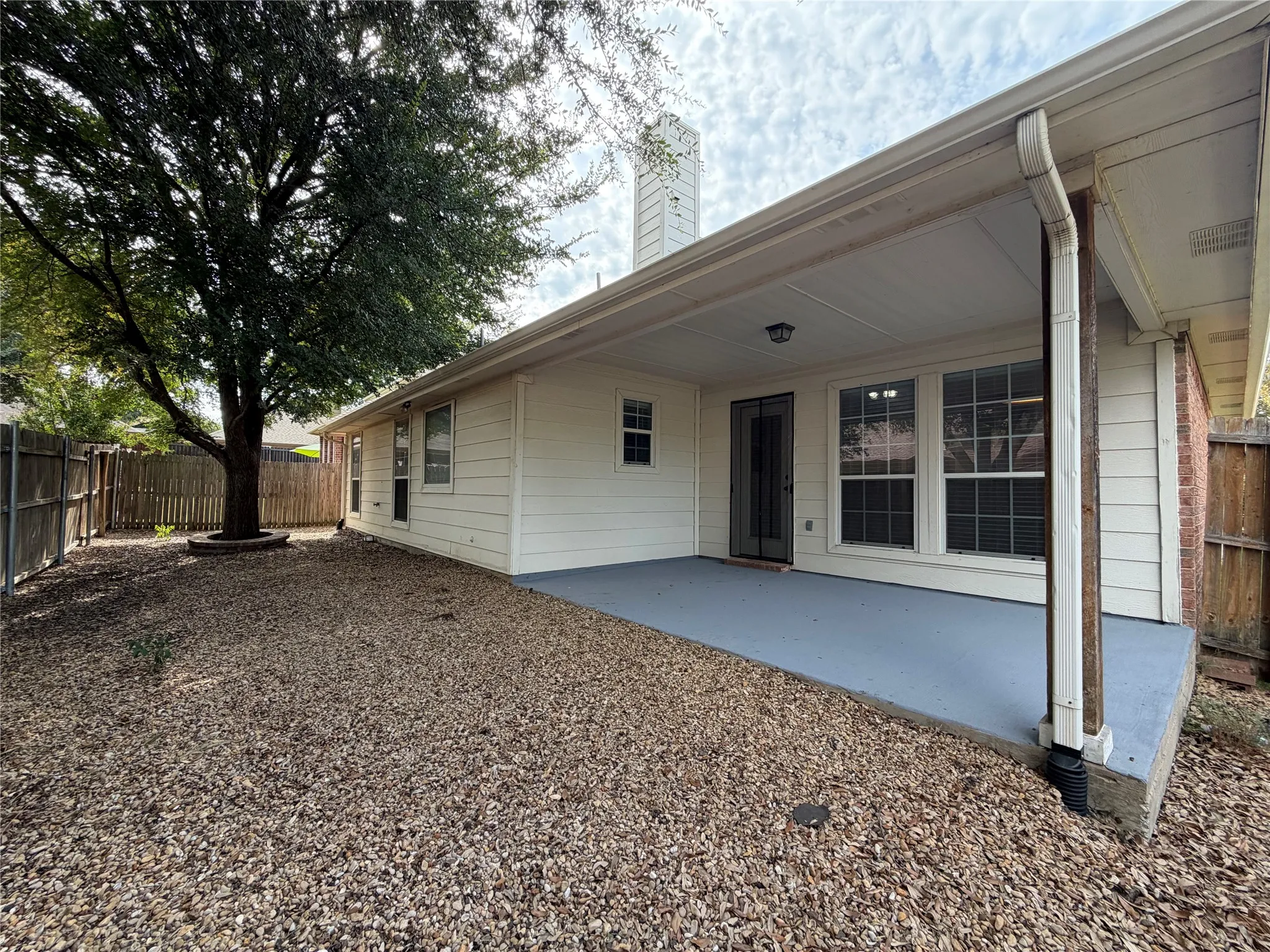 Single Family Residence For Sale in Collin County , 8404 Blacktail Trail, Mc Kinney, Texas 75070, 4 Bedroom, 2 Bathroom, 2 Garage spaces, 2,405 Sqft, built in 2003, mls#21368962, Real Estate Agent in Mc Kinney, Homes For Sale in Collin county, Homes For Sale in Mc Kinney, Realtor in Mc Kinney Texas, Real Estate Brokerage Independent Realty Texas, Luminita Cordes Realtor