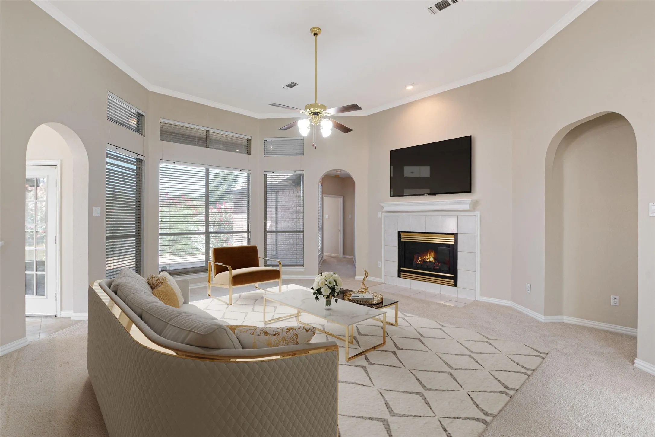 Single Family Residence For Sale in Dallas County , 517 Quick Silver Drive, De Soto, Texas 75115, 3 Bedroom, 3 Bathroom, 2 Garage spaces, 2,358 Sqft, built in 1994, mls#21367798, Real Estate Agent in De Soto, Homes For Sale in Dallas county, Homes For Sale in De Soto, Realtor in De Soto Texas, Real Estate Brokerage Independent Realty Texas, Luminita Cordes Realtor