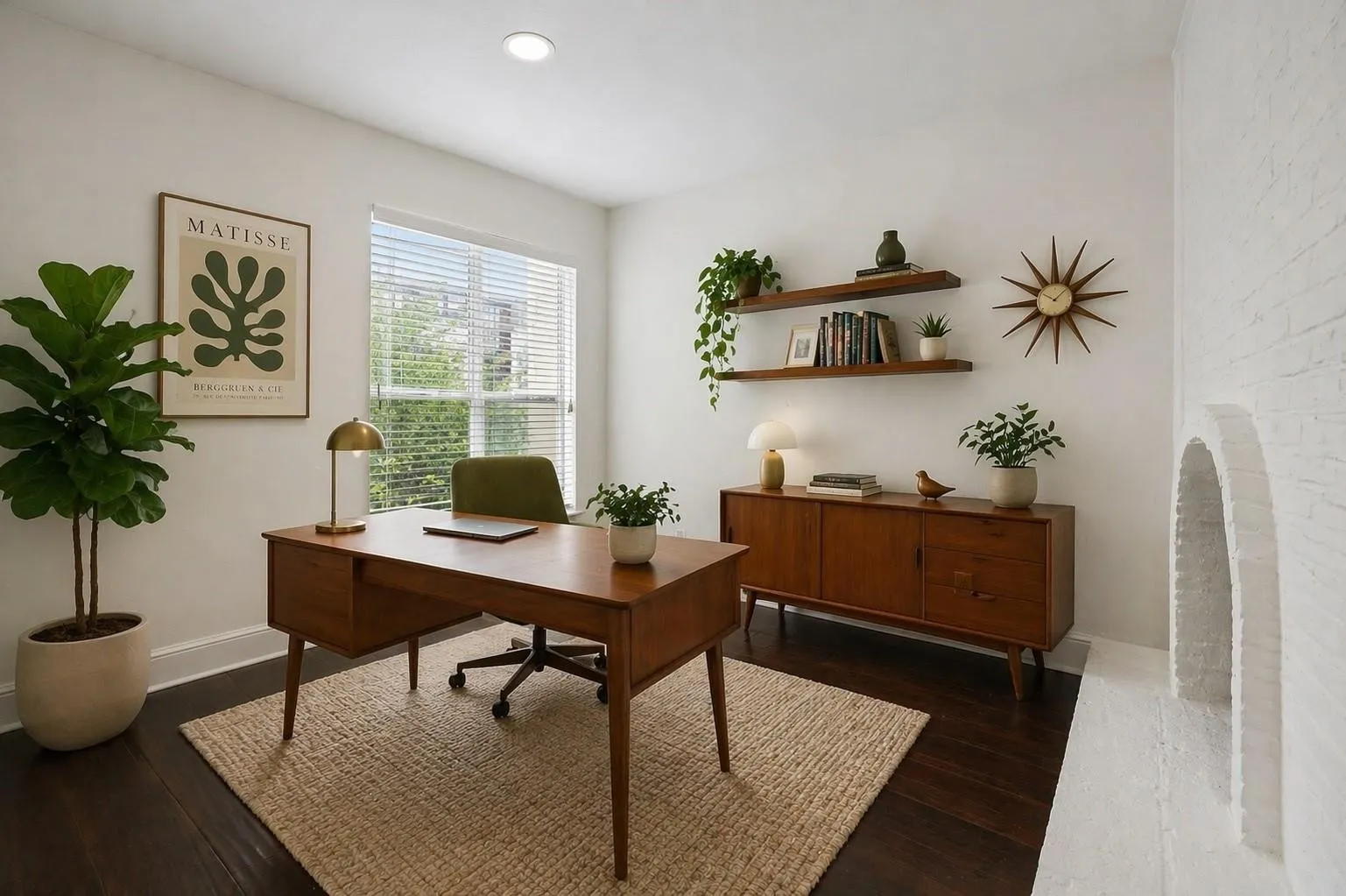 Condominium For Rent in Dallas County , 5916 Sandhurst Lane 233, Dallas, Texas 75206, 2 Bedroom, 2 Bathroom, Garage spaces, 1,140 Sqft, built in 1967, mls#21368495, Real Estate Agent in Dallas, Homes For Rent in Dallas county, Homes For Rent in Dallas, Realtor in Dallas Texas, Real Estate Brokerage Independent Realty Texas, Luminita Cordes Realtor