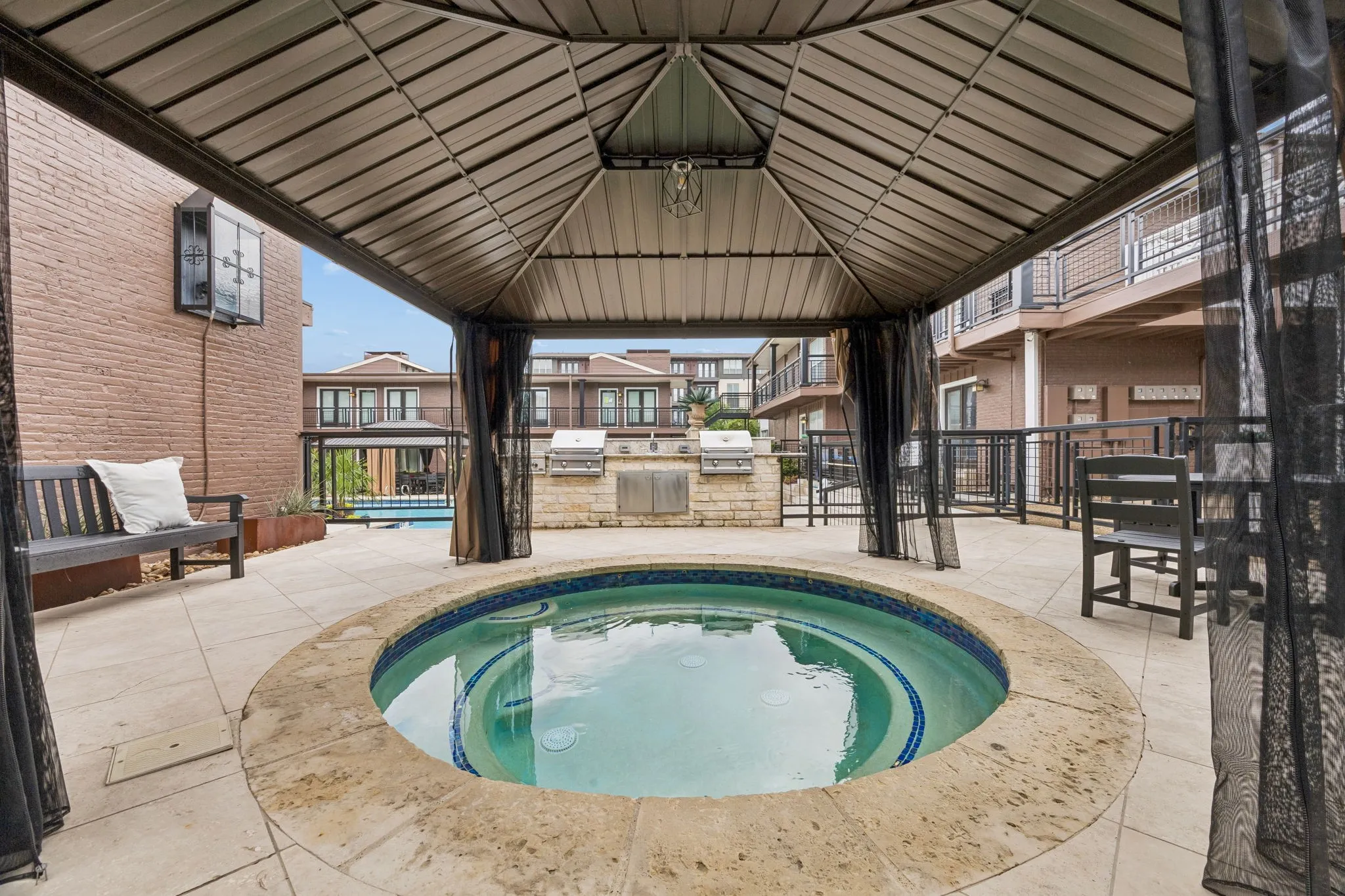 Condominium For Rent in Dallas County , 5916 Sandhurst Lane 233, Dallas, Texas 75206, 2 Bedroom, 2 Bathroom, Garage spaces, 1,140 Sqft, built in 1967, mls#21368495, Real Estate Agent in Dallas, Homes For Rent in Dallas county, Homes For Rent in Dallas, Realtor in Dallas Texas, Real Estate Brokerage Independent Realty Texas, Luminita Cordes Realtor