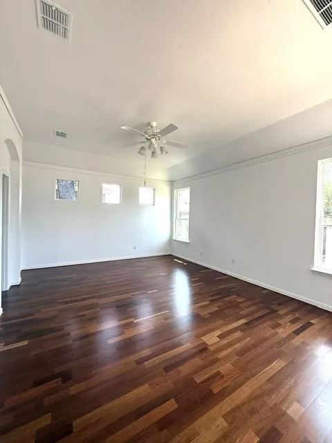 Single Family Residence For Sale in Dallas County , 202 Stonegate Lane, Sunnyvale, Texas 75182, 4 Bedroom, 3 Bathroom, 3 Garage spaces, 3,337 Sqft, built in 2001, mls#21368972, Real Estate Agent in Sunnyvale, Homes For Sale in Dallas county, Homes For Sale in Sunnyvale, Realtor in Sunnyvale Texas, Real Estate Brokerage Independent Realty Texas, Luminita Cordes Realtor