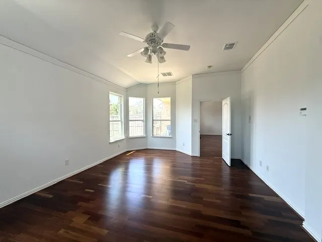 Single Family Residence For Sale in Dallas County , 202 Stonegate Lane, Sunnyvale, Texas 75182, 4 Bedroom, 3 Bathroom, 3 Garage spaces, 3,337 Sqft, built in 2001, mls#21368972, Real Estate Agent in Sunnyvale, Homes For Sale in Dallas county, Homes For Sale in Sunnyvale, Realtor in Sunnyvale Texas, Real Estate Brokerage Independent Realty Texas, Luminita Cordes Realtor