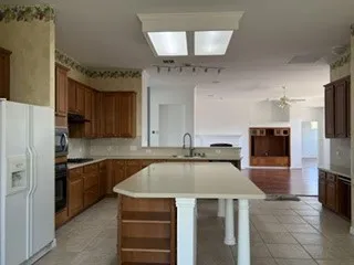 Single Family Residence For Sale in Dallas County , 202 Stonegate Lane, Sunnyvale, Texas 75182, 4 Bedroom, 3 Bathroom, 3 Garage spaces, 3,337 Sqft, built in 2001, mls#21368972, Real Estate Agent in Sunnyvale, Homes For Sale in Dallas county, Homes For Sale in Sunnyvale, Realtor in Sunnyvale Texas, Real Estate Brokerage Independent Realty Texas, Luminita Cordes Realtor