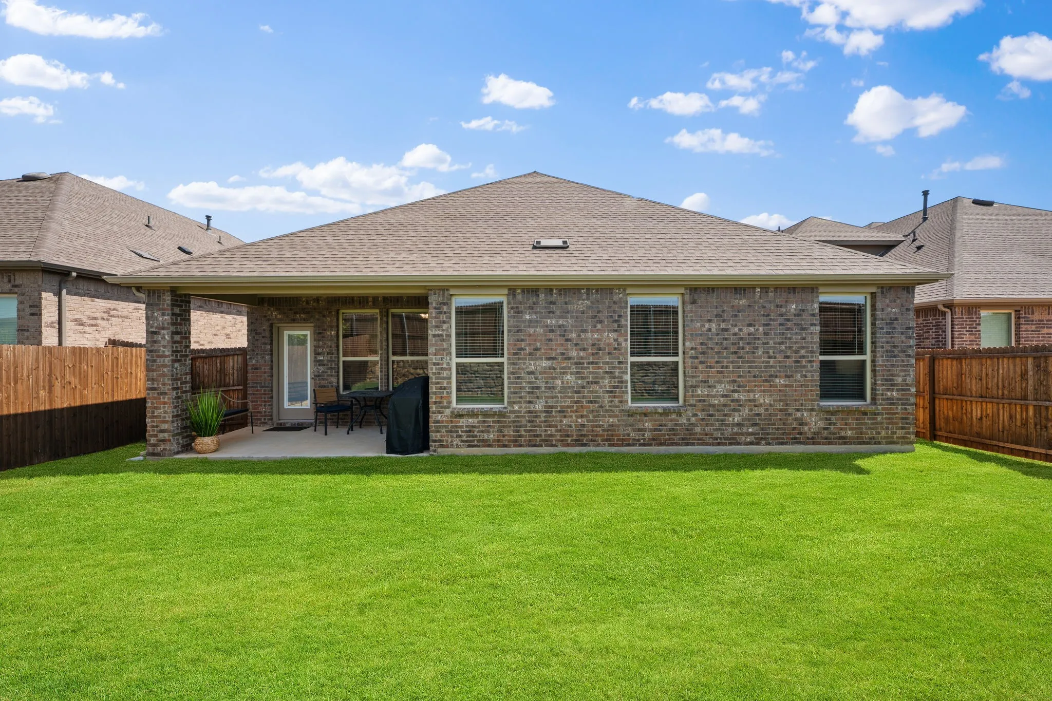Single Family Residence For Sale in Denton County , 10408 Bluestone Lane, Aubrey, Texas 76227, 4 Bedroom, 2 Bathroom, 2 Garage spaces, 2,091 Sqft, built in 2023, mls#21356463, Real Estate Agent in Aubrey, Homes For Sale in Denton county, Homes For Sale in Aubrey, Realtor in Aubrey Texas, Real Estate Brokerage Independent Realty Texas, Luminita Cordes Realtor