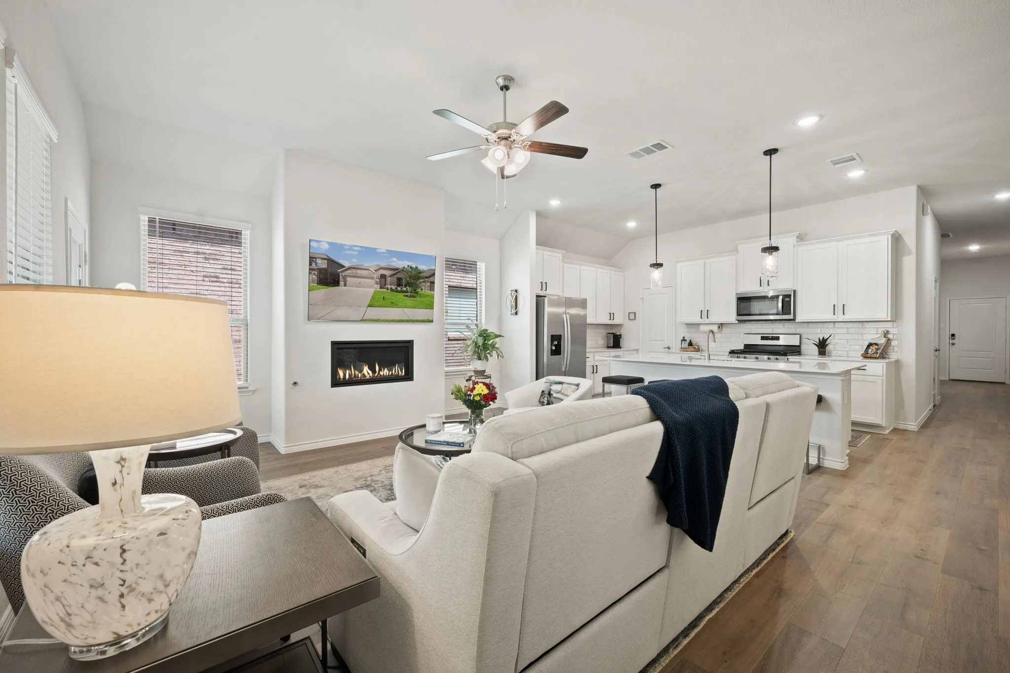 Single Family Residence For Sale in Denton County , 10408 Bluestone Lane, Aubrey, Texas 76227, 4 Bedroom, 2 Bathroom, 2 Garage spaces, 2,091 Sqft, built in 2023, mls#21356463, Real Estate Agent in Aubrey, Homes For Sale in Denton county, Homes For Sale in Aubrey, Realtor in Aubrey Texas, Real Estate Brokerage Independent Realty Texas, Luminita Cordes Realtor