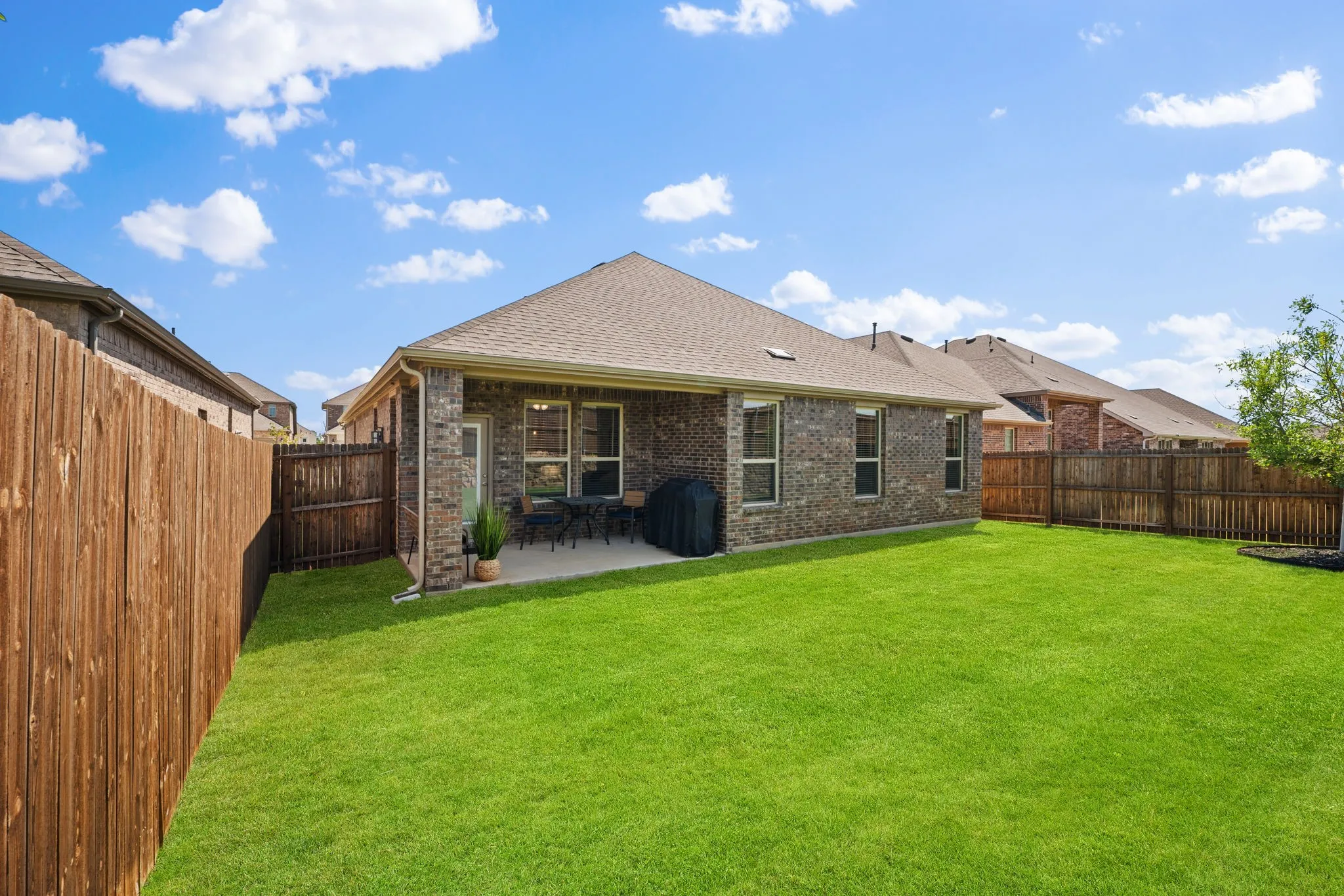 Single Family Residence For Sale in Denton County , 10408 Bluestone Lane, Aubrey, Texas 76227, 4 Bedroom, 2 Bathroom, 2 Garage spaces, 2,091 Sqft, built in 2023, mls#21356463, Real Estate Agent in Aubrey, Homes For Sale in Denton county, Homes For Sale in Aubrey, Realtor in Aubrey Texas, Real Estate Brokerage Independent Realty Texas, Luminita Cordes Realtor
