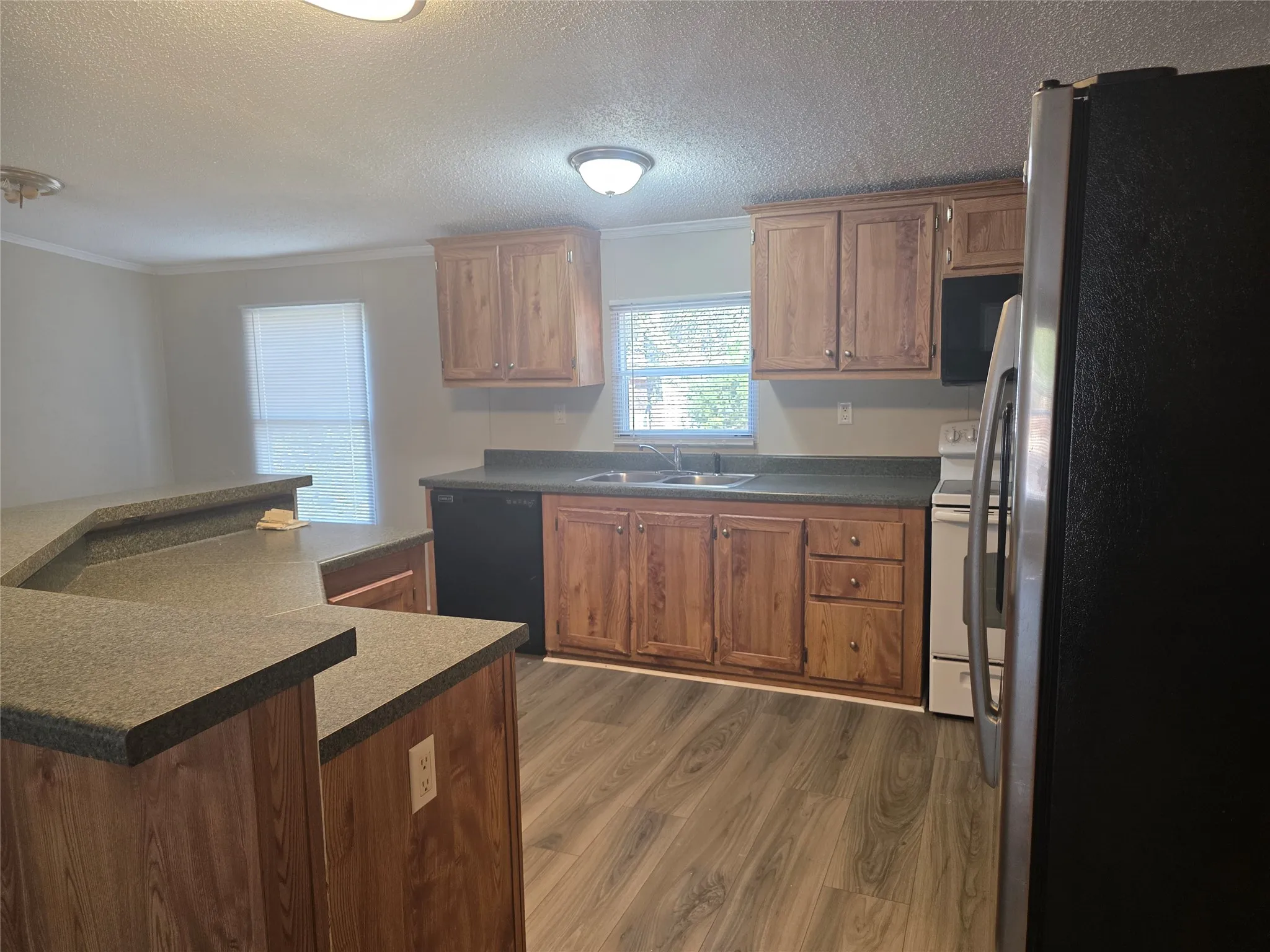Mobile Home For Sale in Henderson County , 100 Crow Street, Mabank, Texas 75156, 4 Bedroom, 2 Bathroom, 2 Garage spaces, 1,792 Sqft, built in 2009, mls#21368976, Real Estate Agent in Mabank, Homes For Sale in Henderson county, Homes For Sale in Mabank, Realtor in Mabank Texas, Real Estate Brokerage Independent Realty Texas, Luminita Cordes Realtor