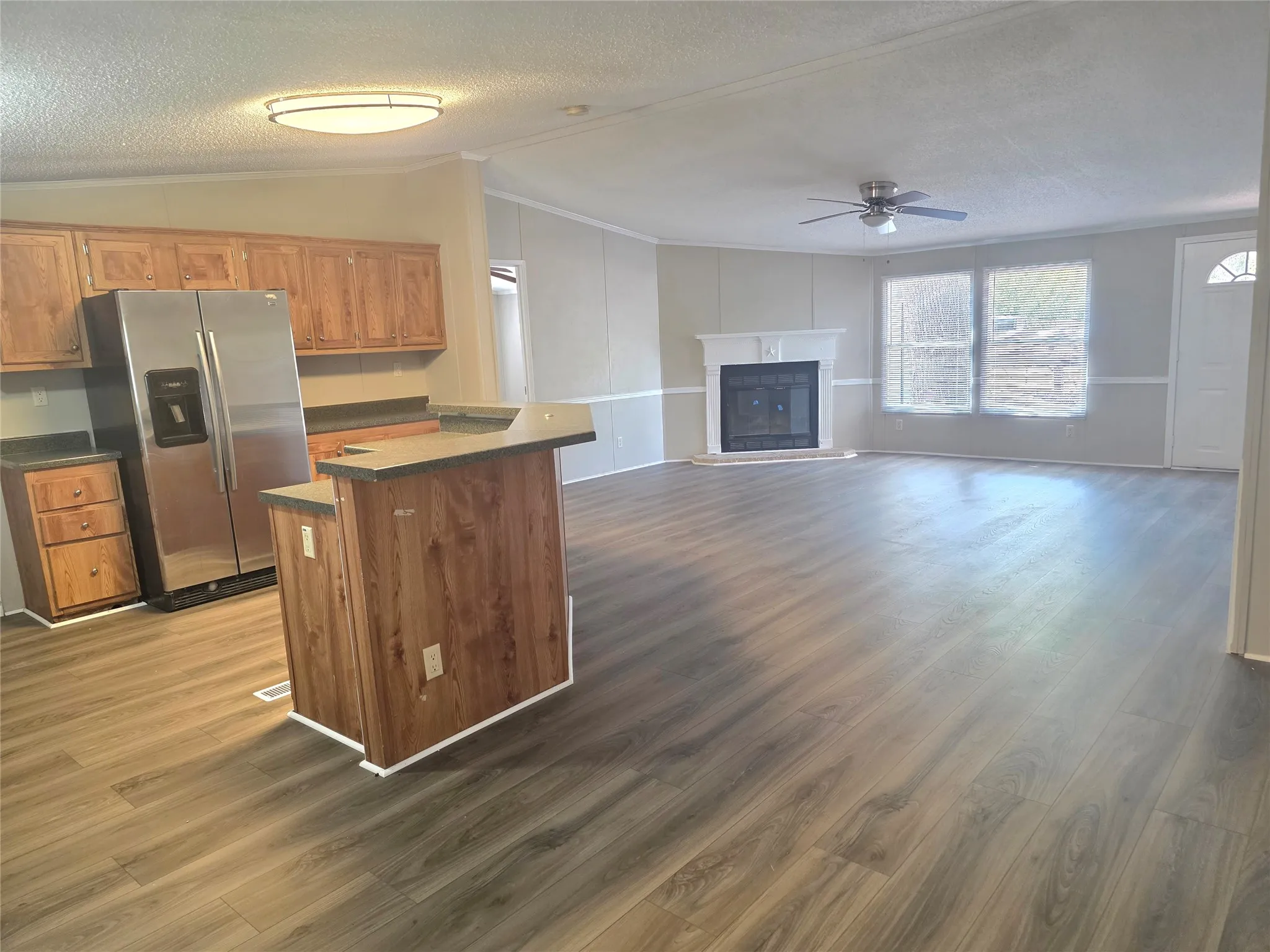 Mobile Home For Sale in Henderson County , 100 Crow Street, Mabank, Texas 75156, 4 Bedroom, 2 Bathroom, 2 Garage spaces, 1,792 Sqft, built in 2009, mls#21368976, Real Estate Agent in Mabank, Homes For Sale in Henderson county, Homes For Sale in Mabank, Realtor in Mabank Texas, Real Estate Brokerage Independent Realty Texas, Luminita Cordes Realtor