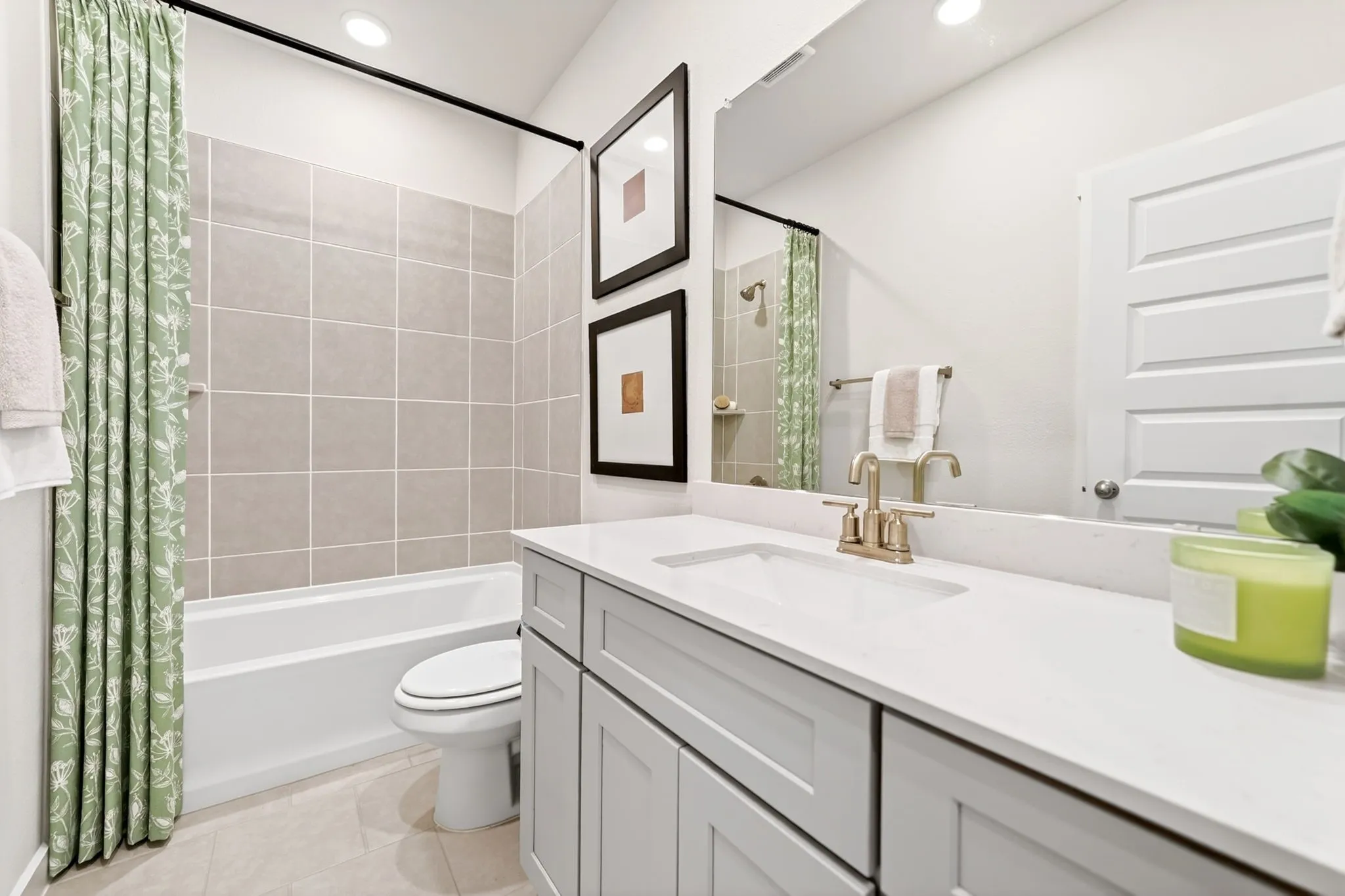 Single Family Residence For Sale in Kaufman County , 2911 Orchard Park Lane, Crandall, Texas 75114, 3 Bedroom, 2 Bathroom, 2 Garage spaces, 1,947 Sqft, built in 2026, mls#21368966, Real Estate Agent in Crandall, Homes For Sale in Kaufman county, Homes For Sale in Crandall, Realtor in Crandall Texas, Real Estate Brokerage Independent Realty Texas, Luminita Cordes Realtor
