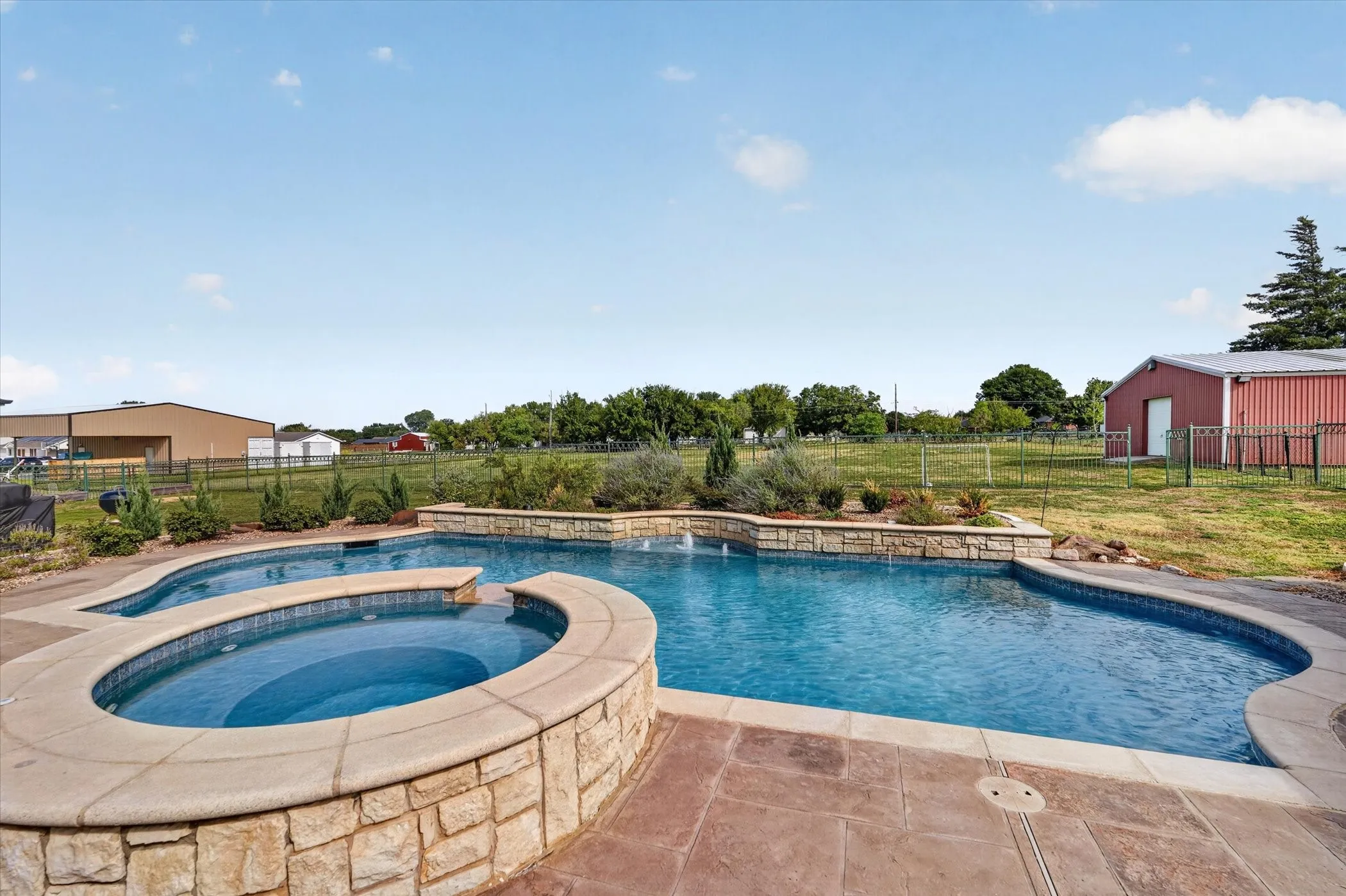 Single Family Residence For Sale in Rockwall County , 1442 FM 552, Rockwall, Texas 75087, 4 Bedroom, 4 Bathroom, 3 Garage spaces, 3,954 Sqft, built in 1989, mls#21365382, Real Estate Agent in Rockwall, Homes For Sale in Rockwall county, Homes For Sale in Rockwall, Realtor in Rockwall Texas, Real Estate Brokerage Independent Realty Texas, Luminita Cordes Realtor