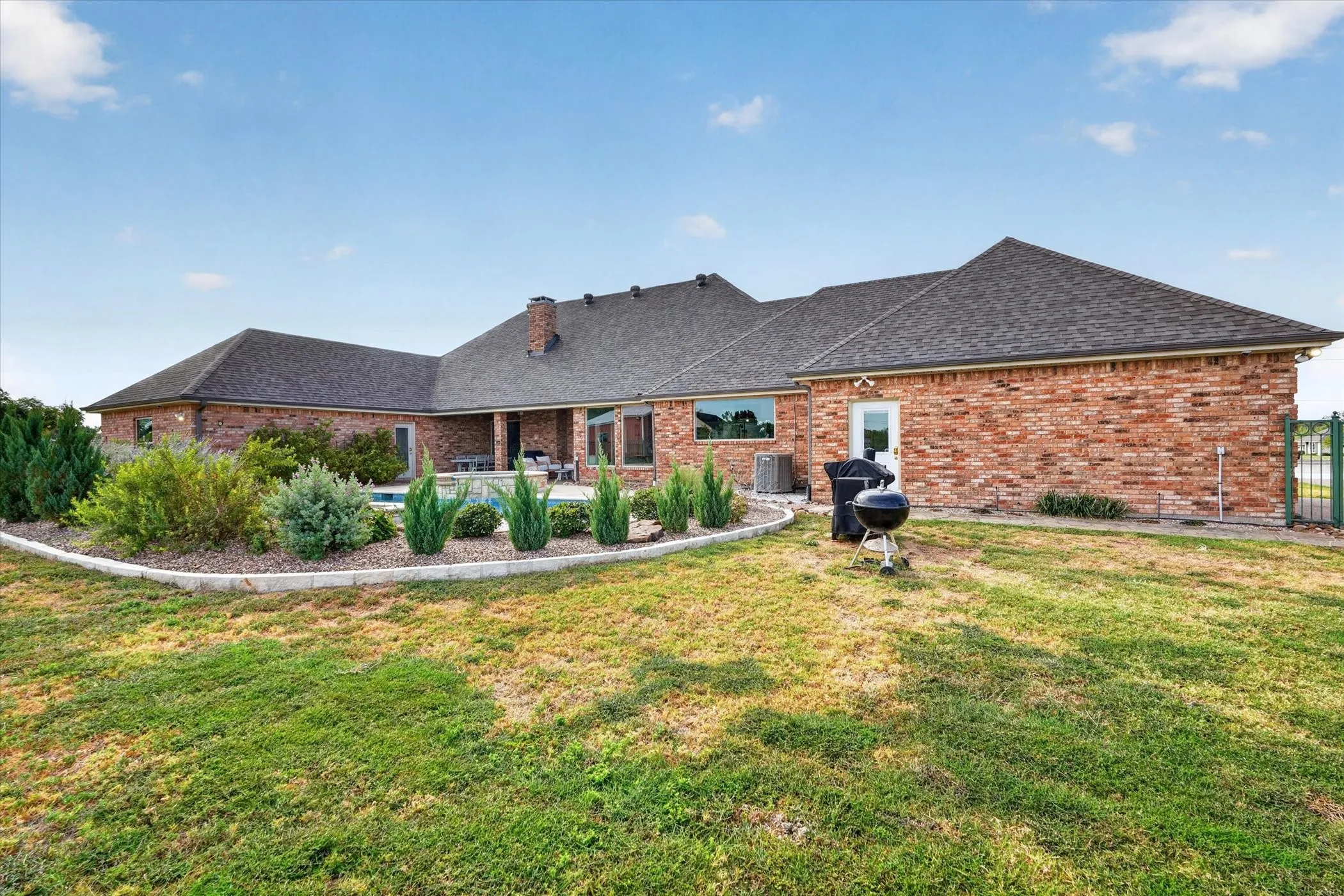 Single Family Residence For Sale in Rockwall County , 1442 FM 552, Rockwall, Texas 75087, 4 Bedroom, 4 Bathroom, 3 Garage spaces, 3,954 Sqft, built in 1989, mls#21365382, Real Estate Agent in Rockwall, Homes For Sale in Rockwall county, Homes For Sale in Rockwall, Realtor in Rockwall Texas, Real Estate Brokerage Independent Realty Texas, Luminita Cordes Realtor