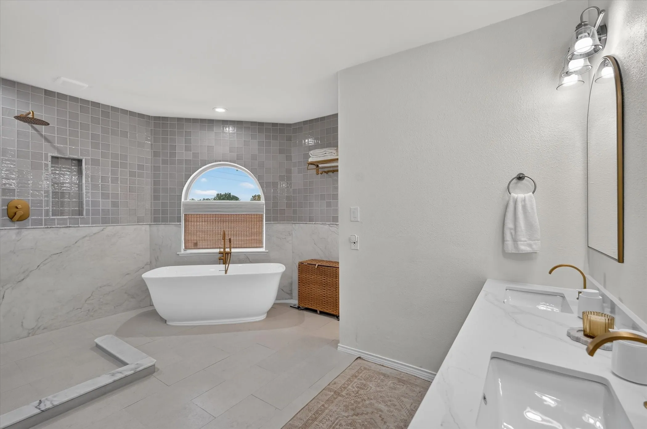 Single Family Residence For Sale in Rockwall County , 1442 FM 552, Rockwall, Texas 75087, 4 Bedroom, 4 Bathroom, 3 Garage spaces, 3,954 Sqft, built in 1989, mls#21365382, Real Estate Agent in Rockwall, Homes For Sale in Rockwall county, Homes For Sale in Rockwall, Realtor in Rockwall Texas, Real Estate Brokerage Independent Realty Texas, Luminita Cordes Realtor