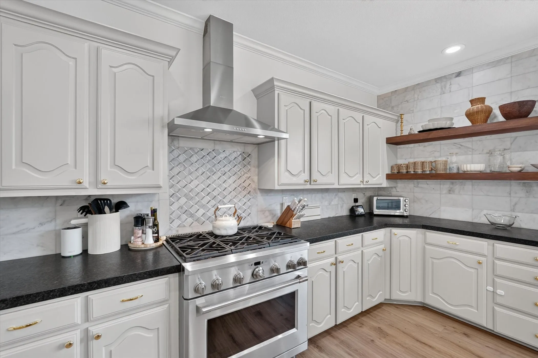 Single Family Residence For Sale in Rockwall County , 1442 FM 552, Rockwall, Texas 75087, 4 Bedroom, 4 Bathroom, 3 Garage spaces, 3,954 Sqft, built in 1989, mls#21365382, Real Estate Agent in Rockwall, Homes For Sale in Rockwall county, Homes For Sale in Rockwall, Realtor in Rockwall Texas, Real Estate Brokerage Independent Realty Texas, Luminita Cordes Realtor