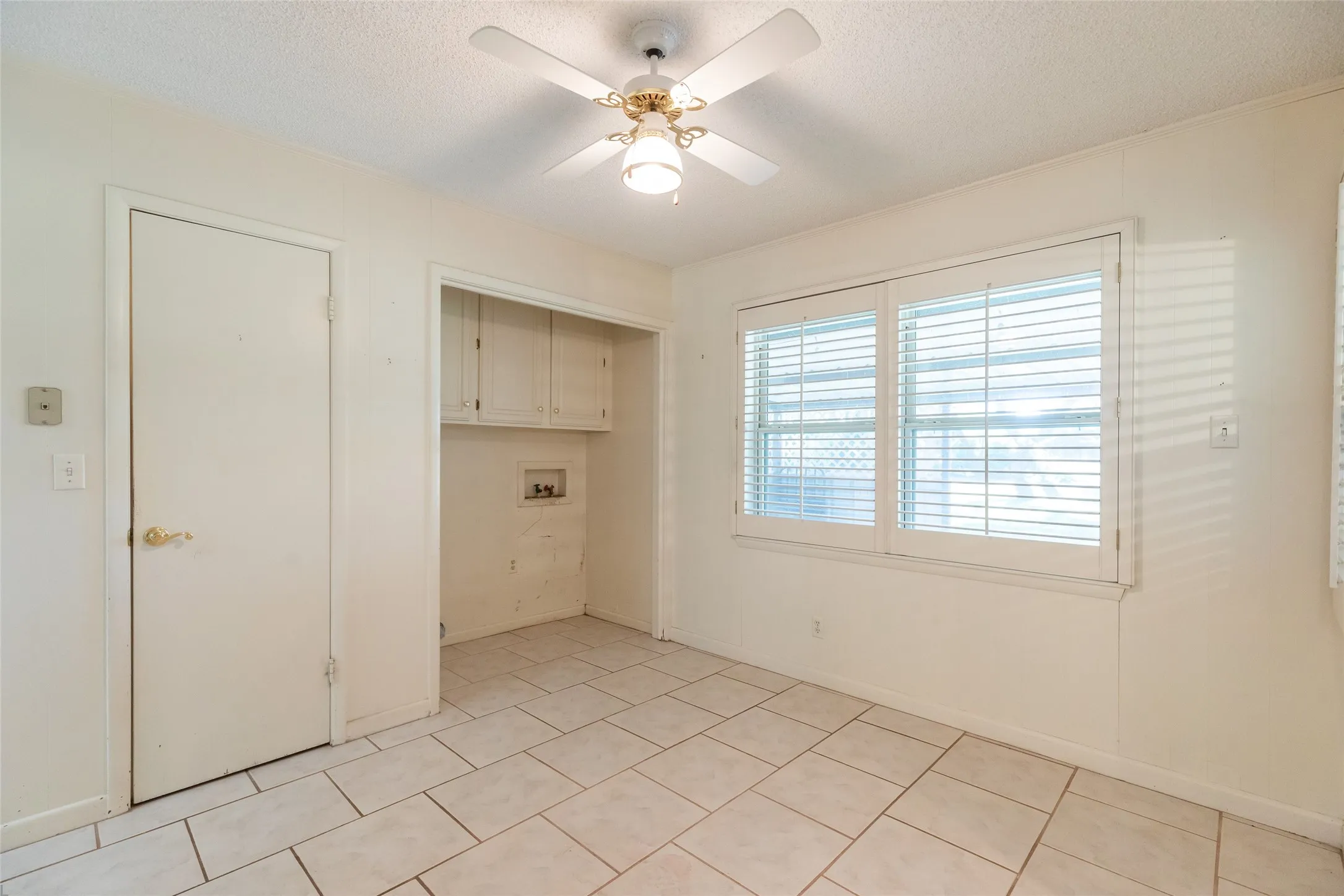 Farm For Sale in Callahan County , 8504 County Road 258, Clyde, Texas 79510, 3 Bedroom, 2 Bathroom, 2 Garage spaces, 1,733 Sqft, built in 1960, mls#21368245, Real Estate Agent in Clyde, Homes For Sale in Callahan county, Homes For Sale in Clyde, Realtor in Clyde Texas, Real Estate Brokerage Independent Realty Texas, Luminita Cordes Realtor