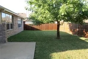 Single Family Residence For Rent in Collin County , 483 Forest Lane, Melissa, Texas 75454, 3 Bedroom, 2 Bathroom, 2 Garage spaces, 1,411 Sqft, built in 2004, mls#21368981, Real Estate Agent in Melissa, Homes For Rent in Collin county, Homes For Rent in Melissa, Realtor in Melissa Texas, Real Estate Brokerage Independent Realty Texas, Luminita Cordes Realtor