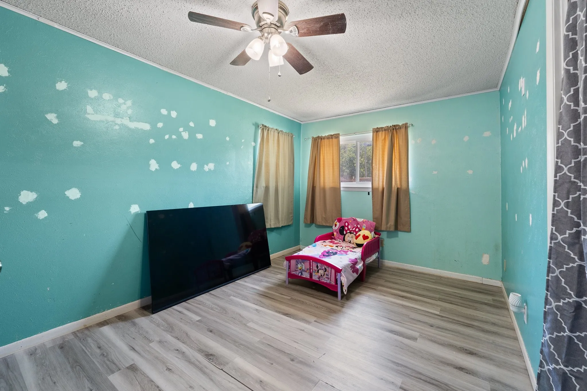 Single Family Residence For Sale in Hill County , 502 N King Street, Itasca, Texas 76055, 3 Bedroom, 2 Bathroom, 2 Garage spaces, 1,355 Sqft, built in 1972, mls#21368982, Real Estate Agent in Itasca, Homes For Sale in Hill county, Homes For Sale in Itasca, Realtor in Itasca Texas, Real Estate Brokerage Independent Realty Texas, Luminita Cordes Realtor