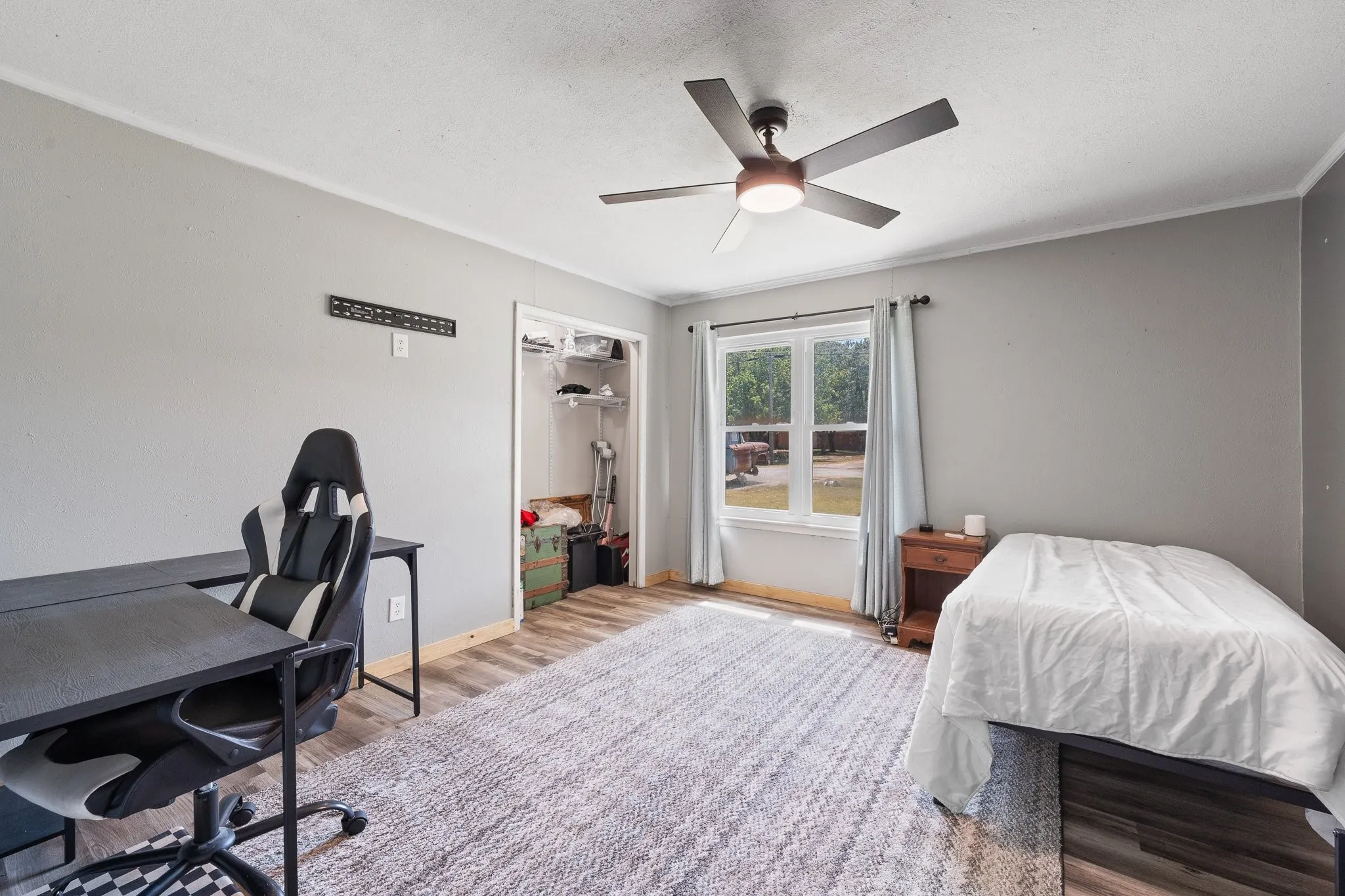 Single Family Residence For Sale in Hill County , 502 N King Street, Itasca, Texas 76055, 3 Bedroom, 2 Bathroom, 2 Garage spaces, 1,355 Sqft, built in 1972, mls#21368982, Real Estate Agent in Itasca, Homes For Sale in Hill county, Homes For Sale in Itasca, Realtor in Itasca Texas, Real Estate Brokerage Independent Realty Texas, Luminita Cordes Realtor