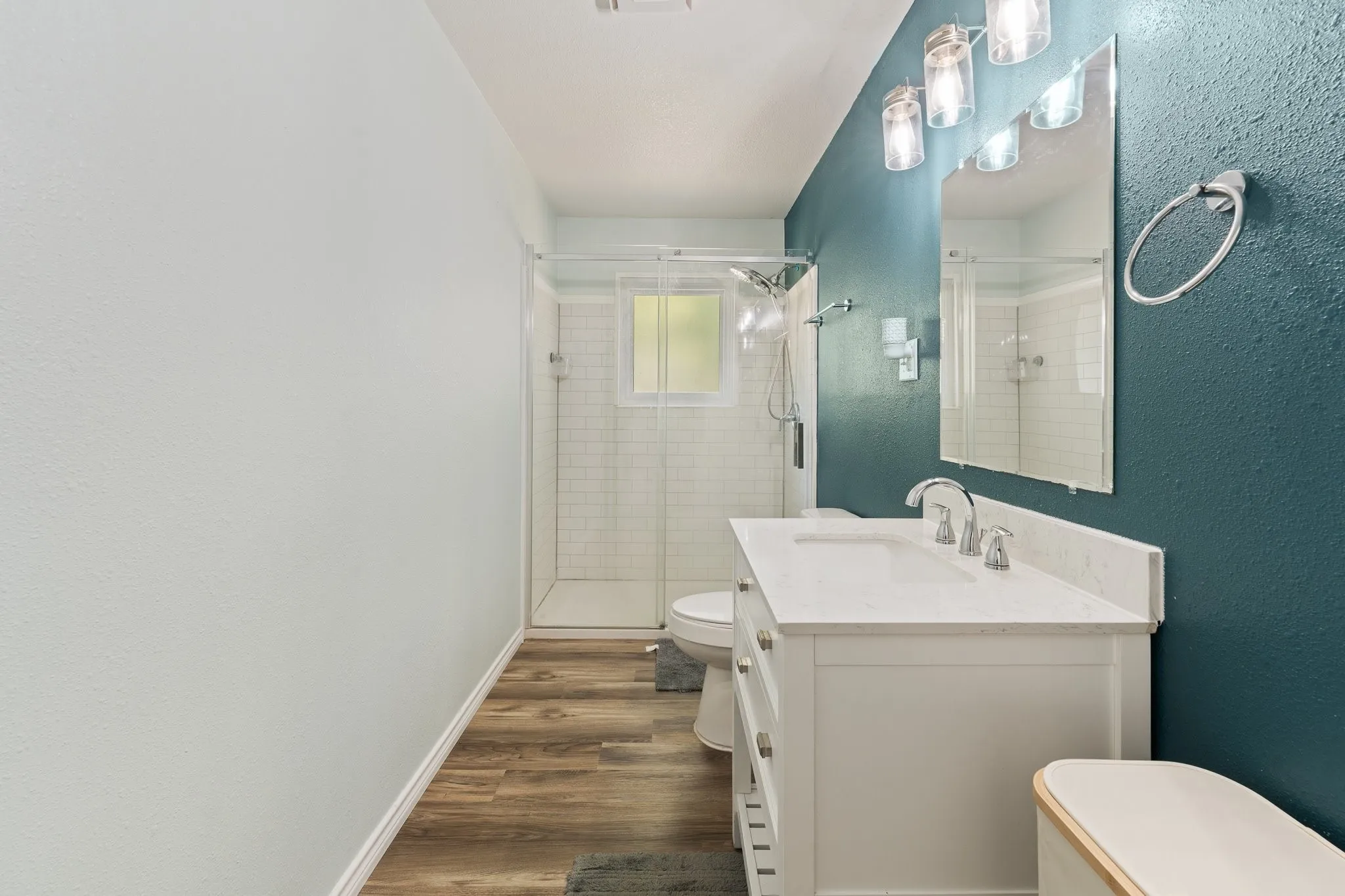 Single Family Residence For Sale in Hill County , 502 N King Street, Itasca, Texas 76055, 3 Bedroom, 2 Bathroom, 2 Garage spaces, 1,355 Sqft, built in 1972, mls#21368982, Real Estate Agent in Itasca, Homes For Sale in Hill county, Homes For Sale in Itasca, Realtor in Itasca Texas, Real Estate Brokerage Independent Realty Texas, Luminita Cordes Realtor
