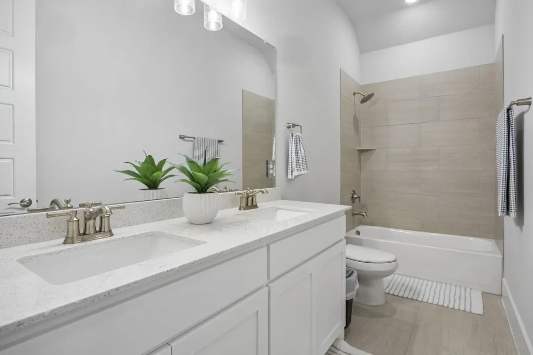 Single Family Residence For Sale in Ellis County , 4037 Lagos Drive, Midlothian, Texas 76065, 4 Bedroom, 3 Bathroom, 3 Garage spaces, 2,802 Sqft, built in 2023, mls#21368980, Real Estate Agent in Midlothian, Homes For Sale in Ellis county, Homes For Sale in Midlothian, Realtor in Midlothian Texas, Real Estate Brokerage Independent Realty Texas, Luminita Cordes Realtor