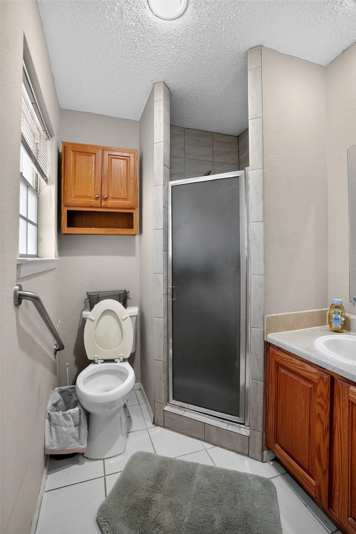 Single Family Residence For Sale in Dallas County , 2125 Meadow Glen, Irving, Texas 75060, 3 Bedroom, 2 Bathroom, 2 Garage spaces, 1,113 Sqft, built in 1968, mls#21368909, Real Estate Agent in Irving, Homes For Sale in Dallas county, Homes For Sale in Irving, Realtor in Irving Texas, Real Estate Brokerage Independent Realty Texas, Luminita Cordes Realtor